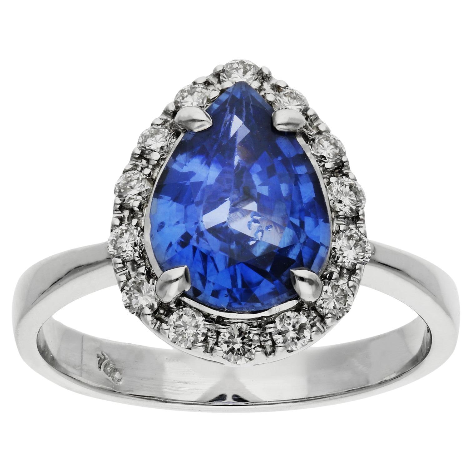 18ct White Gold 2.84ct Sapphire & 0.32ct Diamond Ring For Sale