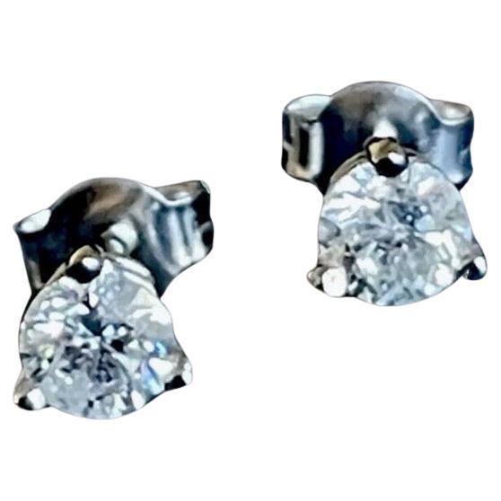 18ct White Gold Solitaire Diamond Earrings 0.95ct  Studs Martini 1ct One Carat For Sale