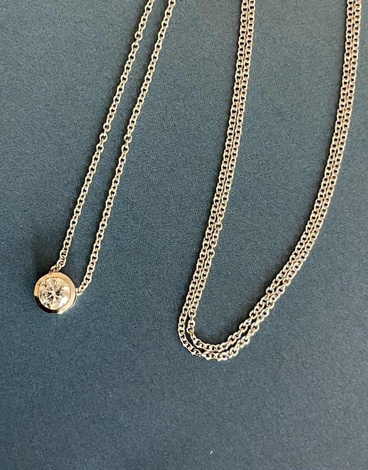 18ct White Gold Solitaire Diamond Necklace 0.25ct pendant VS Rubover Bezel 18” In New Condition For Sale In Ilford, GB