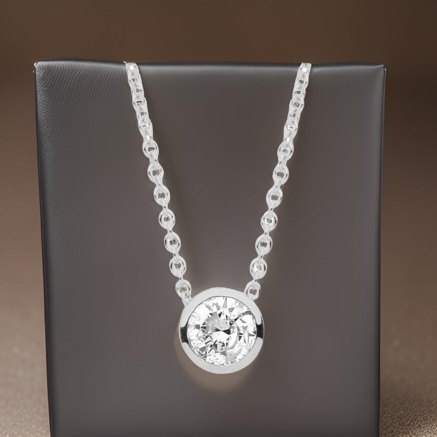 18ct White Gold Solitaire Diamond Necklace 0.25ct pendant VS Rubover Bezel 18” For Sale 1