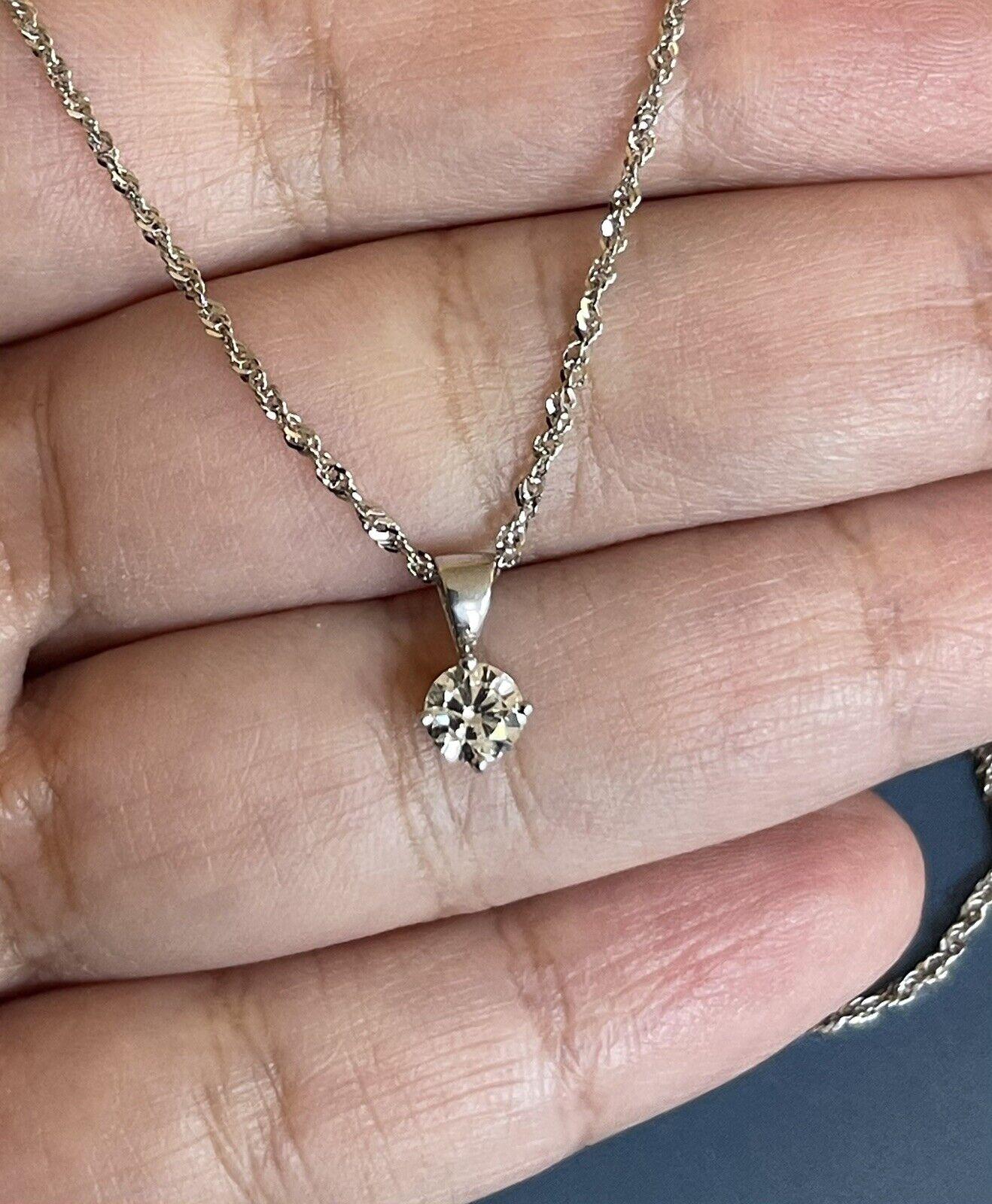 

Classic and evergreen piece of jewellery

0.50ct sparkler

F colour

VS Clarity

Straight from heart of London Hatton garden

It ll come with valuation for insurance certificate at £1800 so Grab excellent bargain

New with tags

18 inch chain