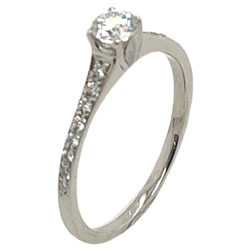 Bague de fiançailles solitaire en or blanc 18 carats avec diamant rond 0,22 carat H/SI1