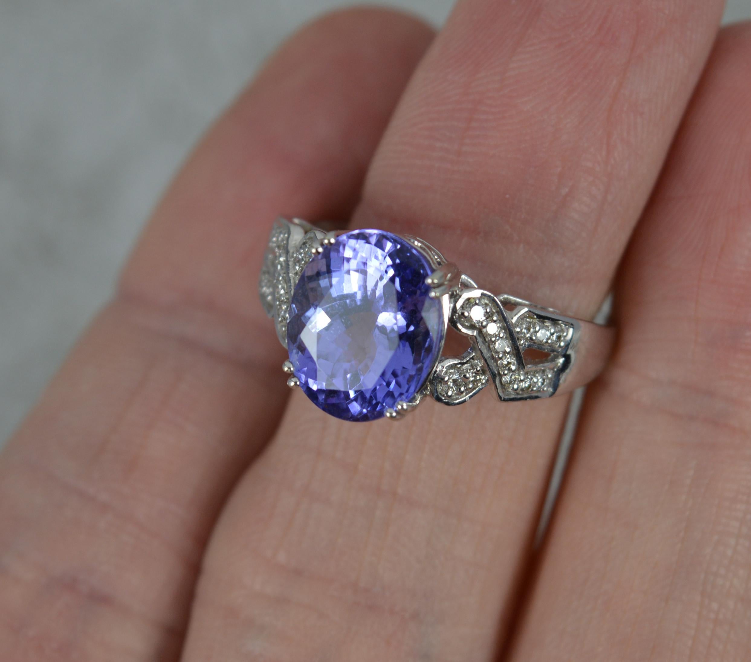 18ct White Gold Tanzanite and Diamond Engagement Cluster Ring 5