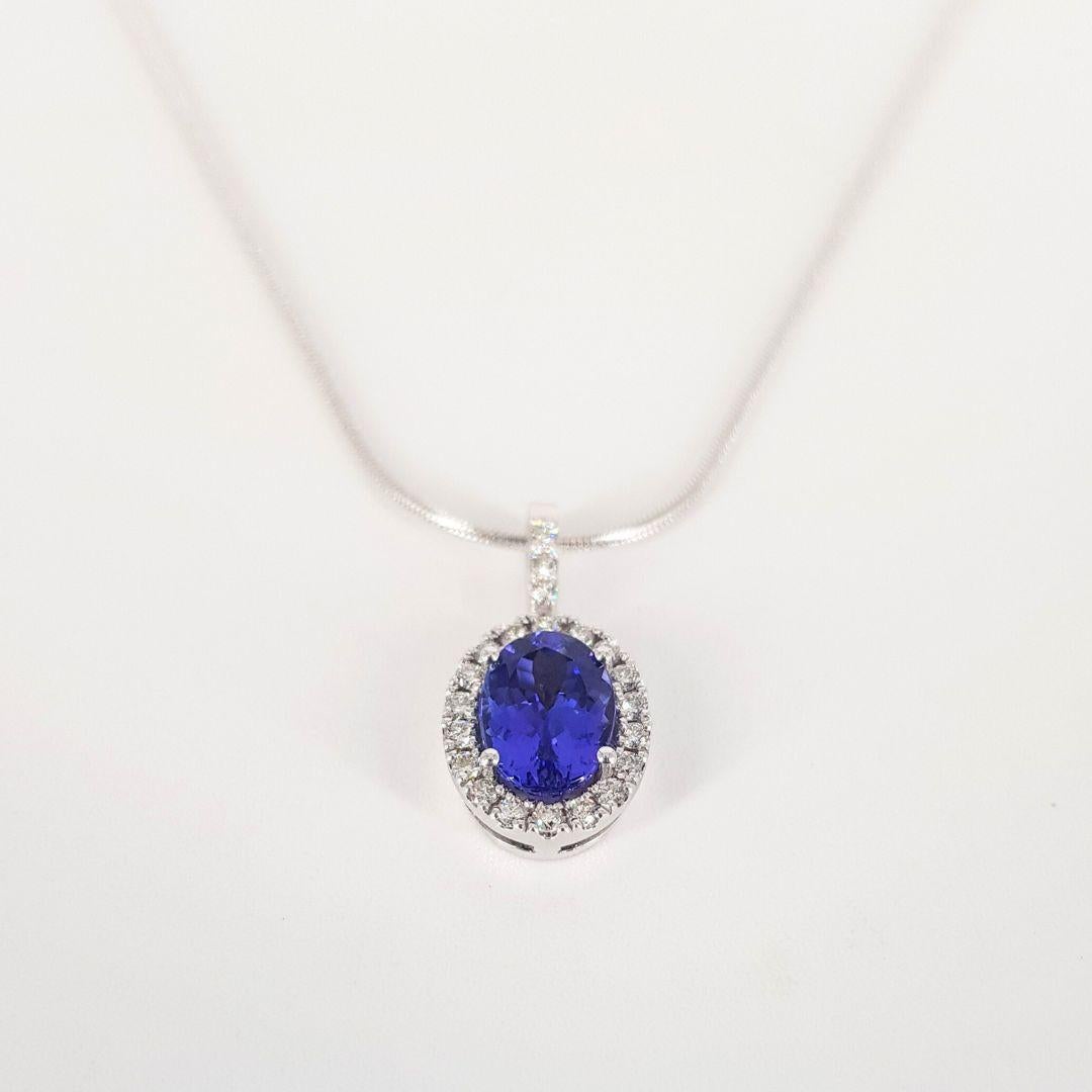 Oval Cut 18ct White Gold Tanzanite And Diamond Necklace For Sale