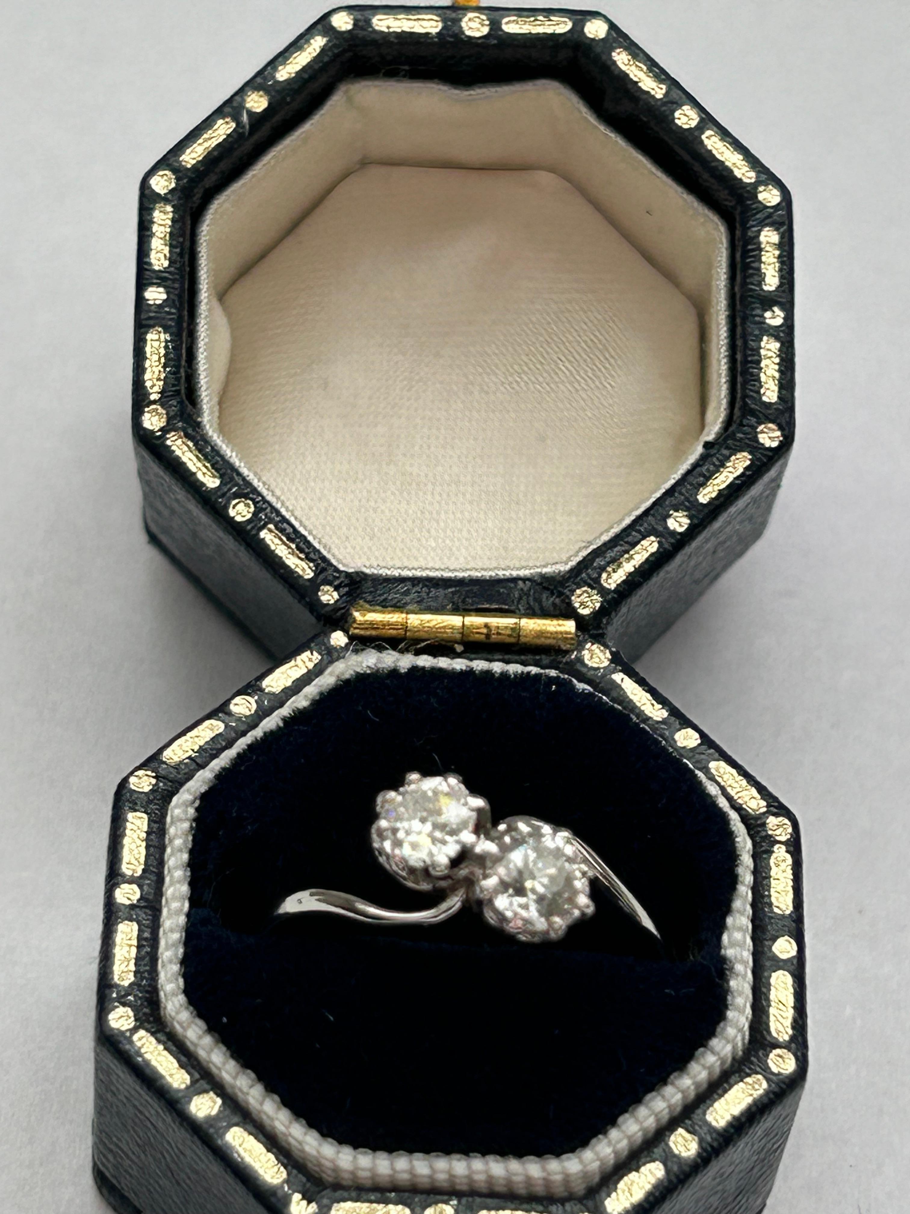 18ct White Gold Two Stone Ring. Est .60ct, clarity S/I1. Circa 1950's In Excellent Condition For Sale In Canterbury, GB