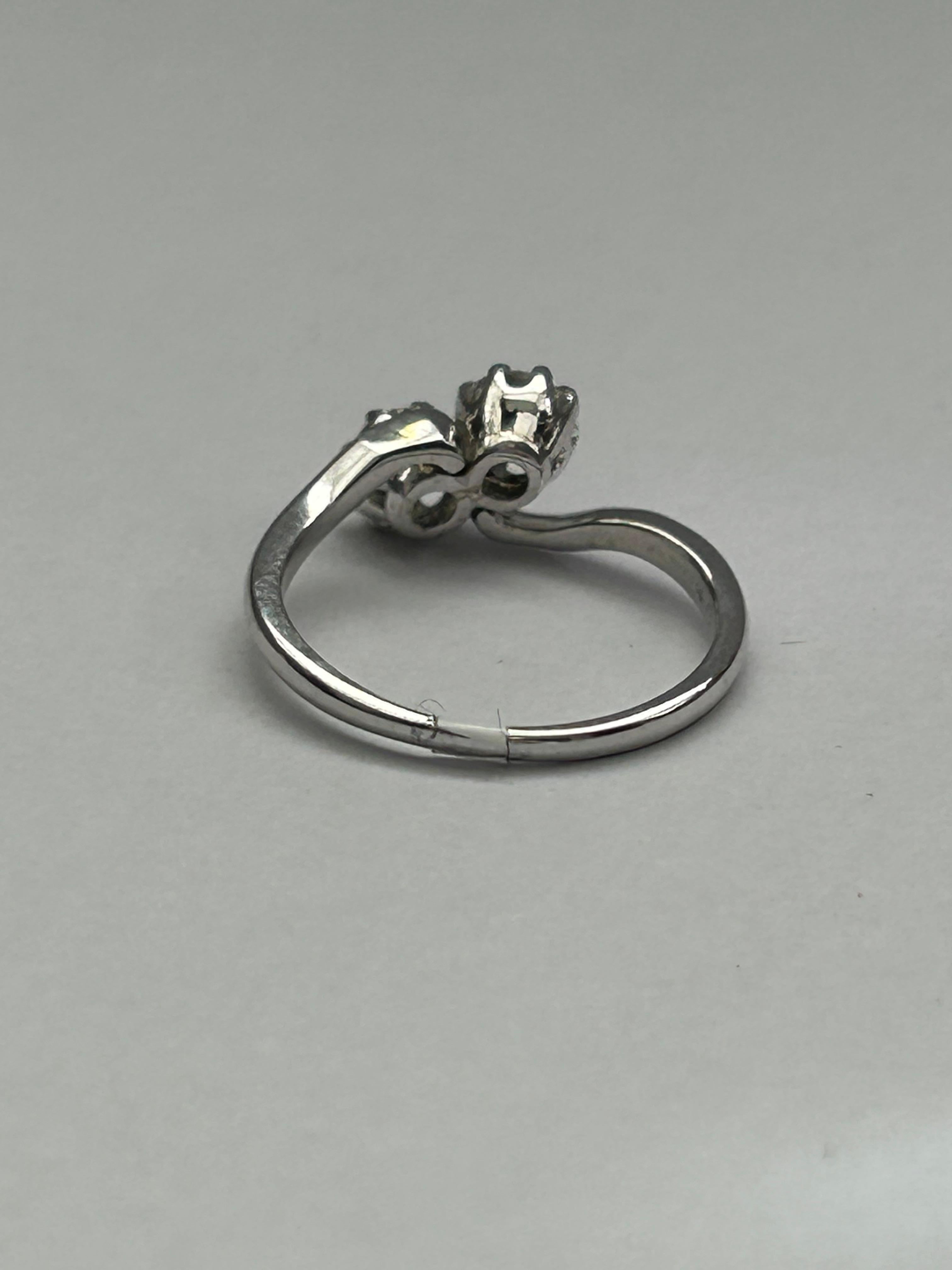 18ct White Gold Two Stone Ring. Est .60ct, clarity S/I1. Circa 1950's For Sale 1