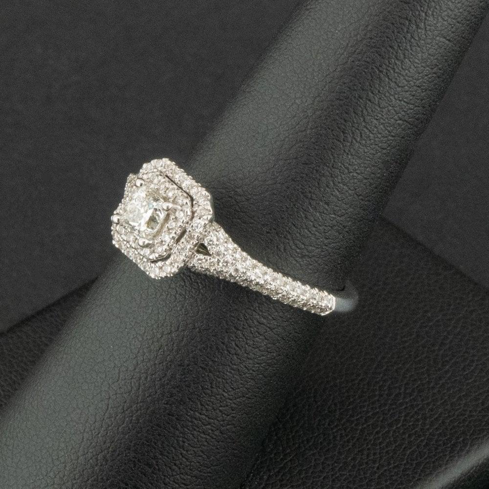 vera wang diamond and sapphire ring