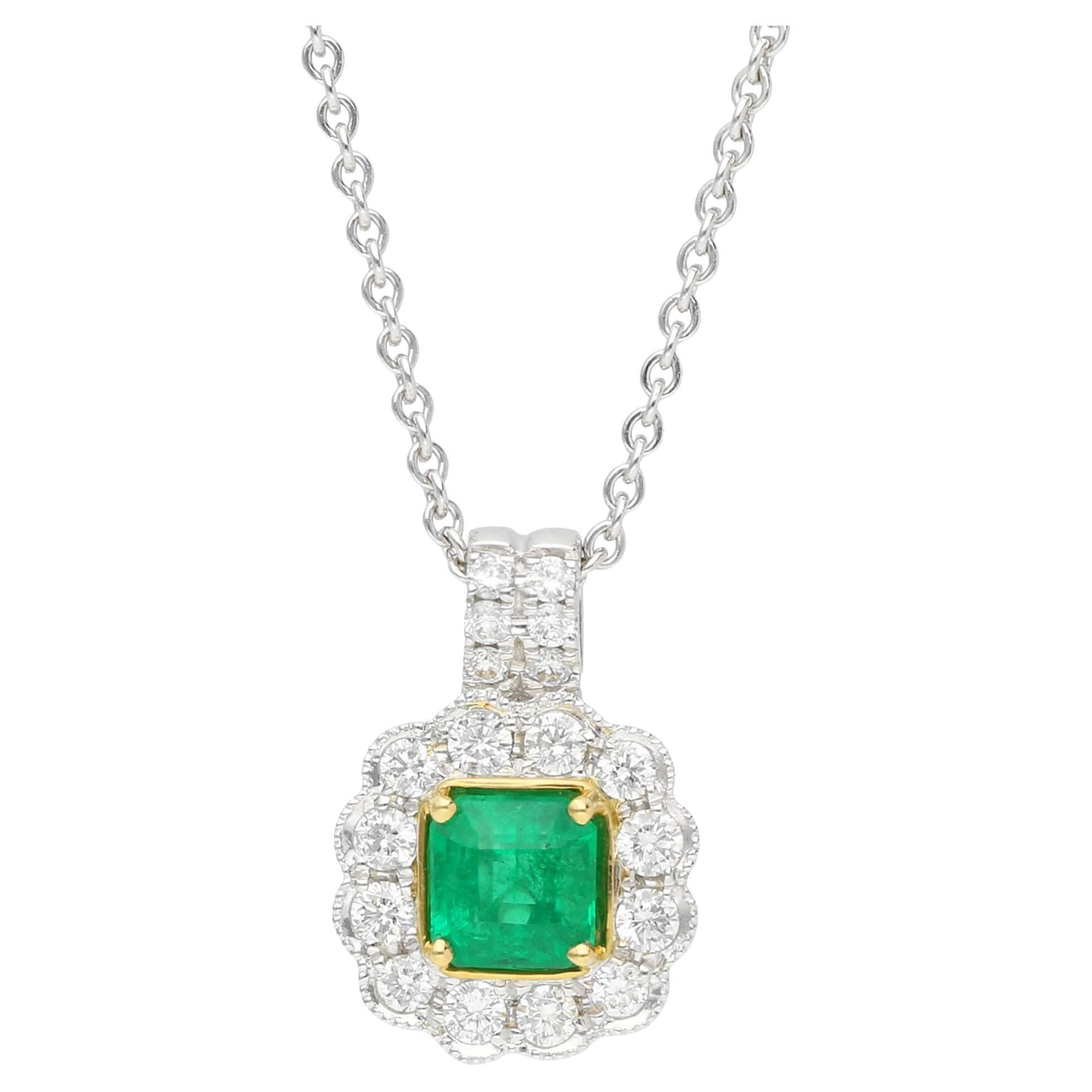 18ct White & Yellow Gold 0.33ct Emerald & 0.26ct Diamond Necklace For Sale