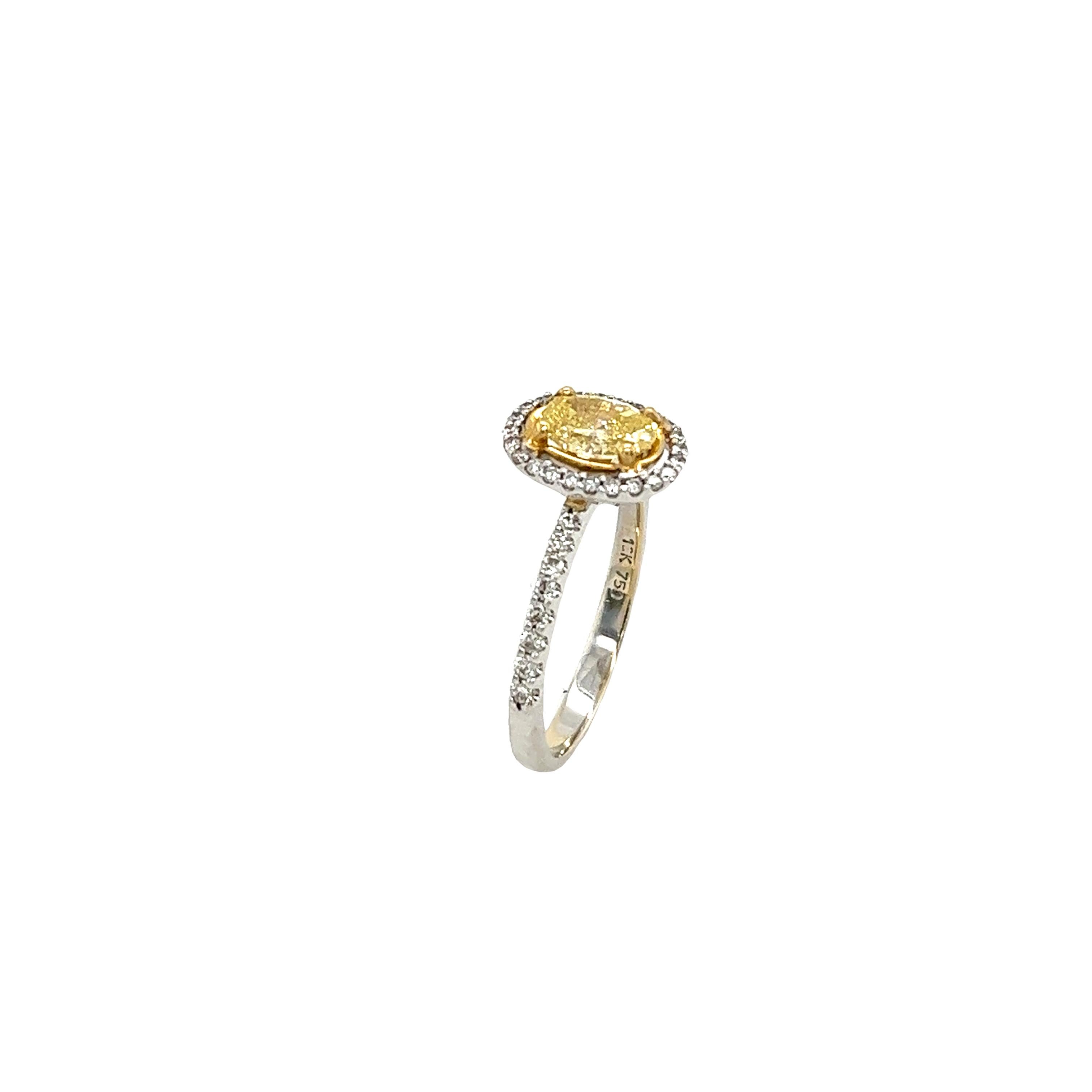 18ct White & Yellow Gold Ring Set With 0.63ct Fancy Yellow SI1 Oval Diamond For Sale 5