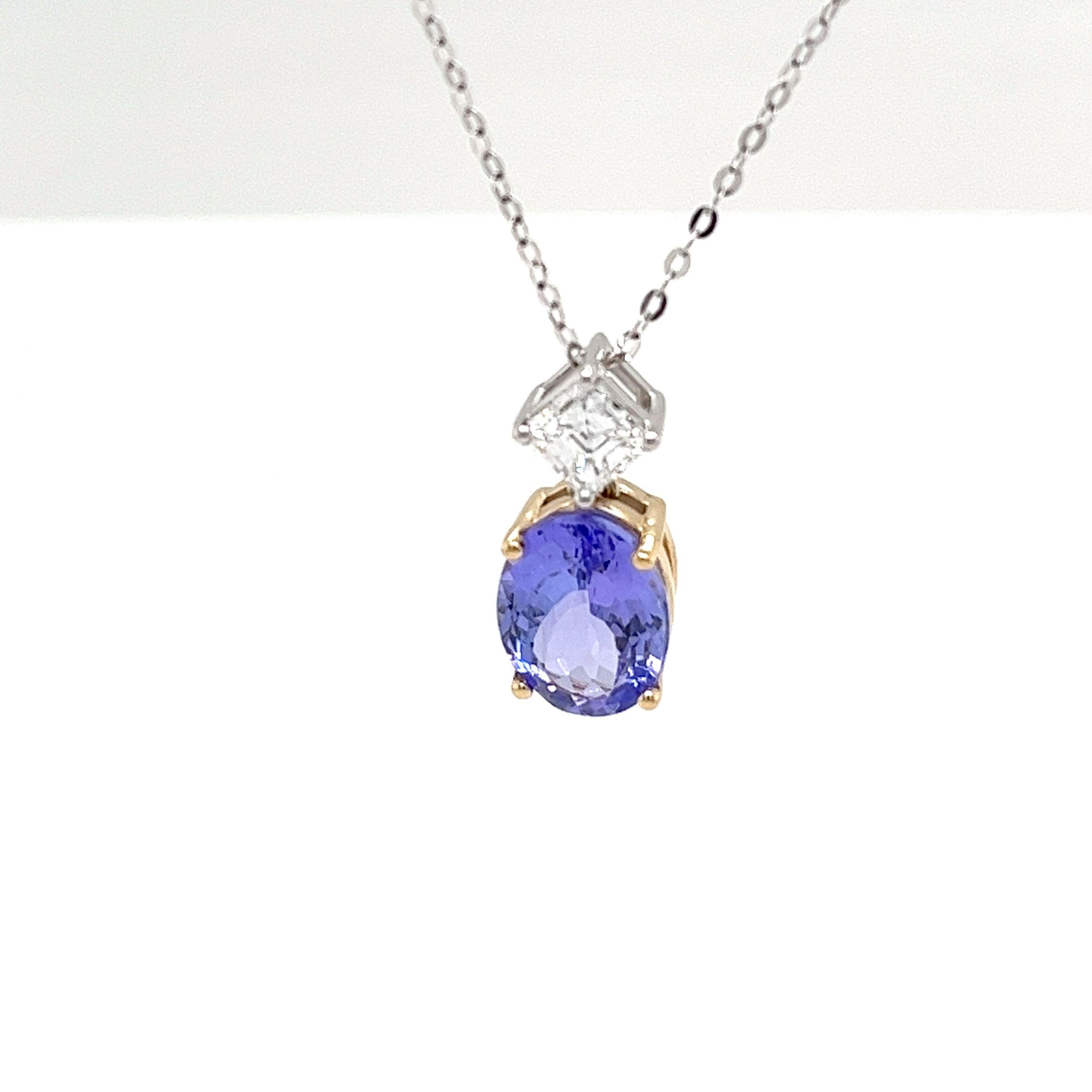 18ct White & Yellow Gold Tanzanite & Diamond Pendant with 18ct Gold Chain For Sale 2