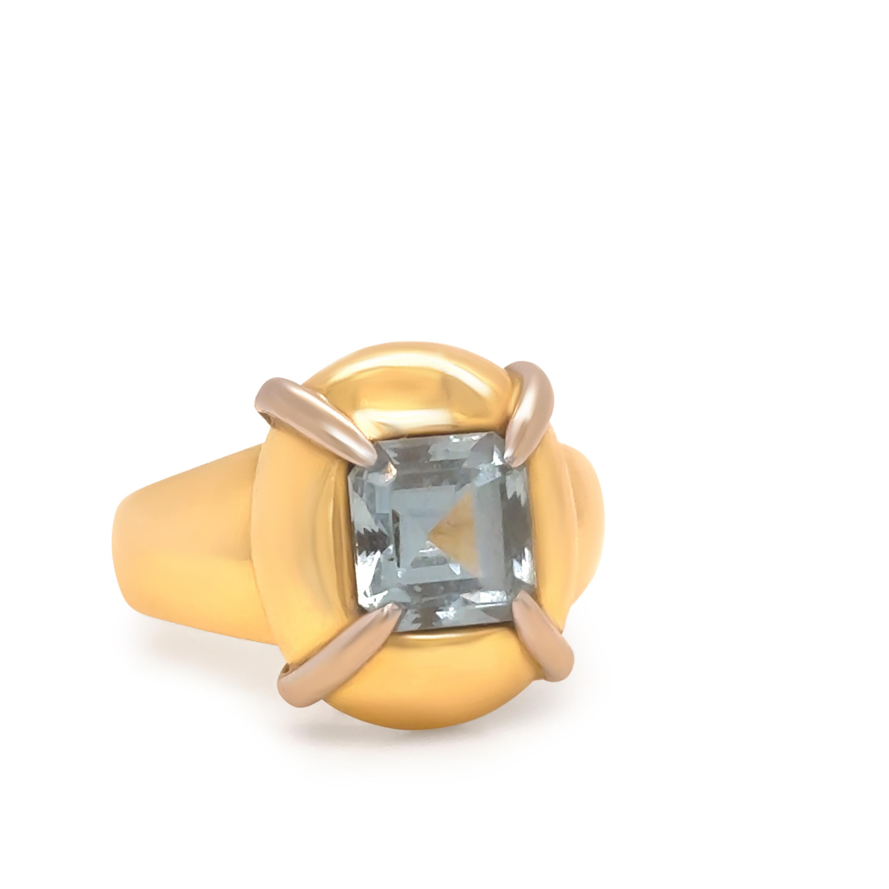 Art Deco 18ct Yellow and White Gold Aquamarine Retro Dress Ring 2.00ct For Sale