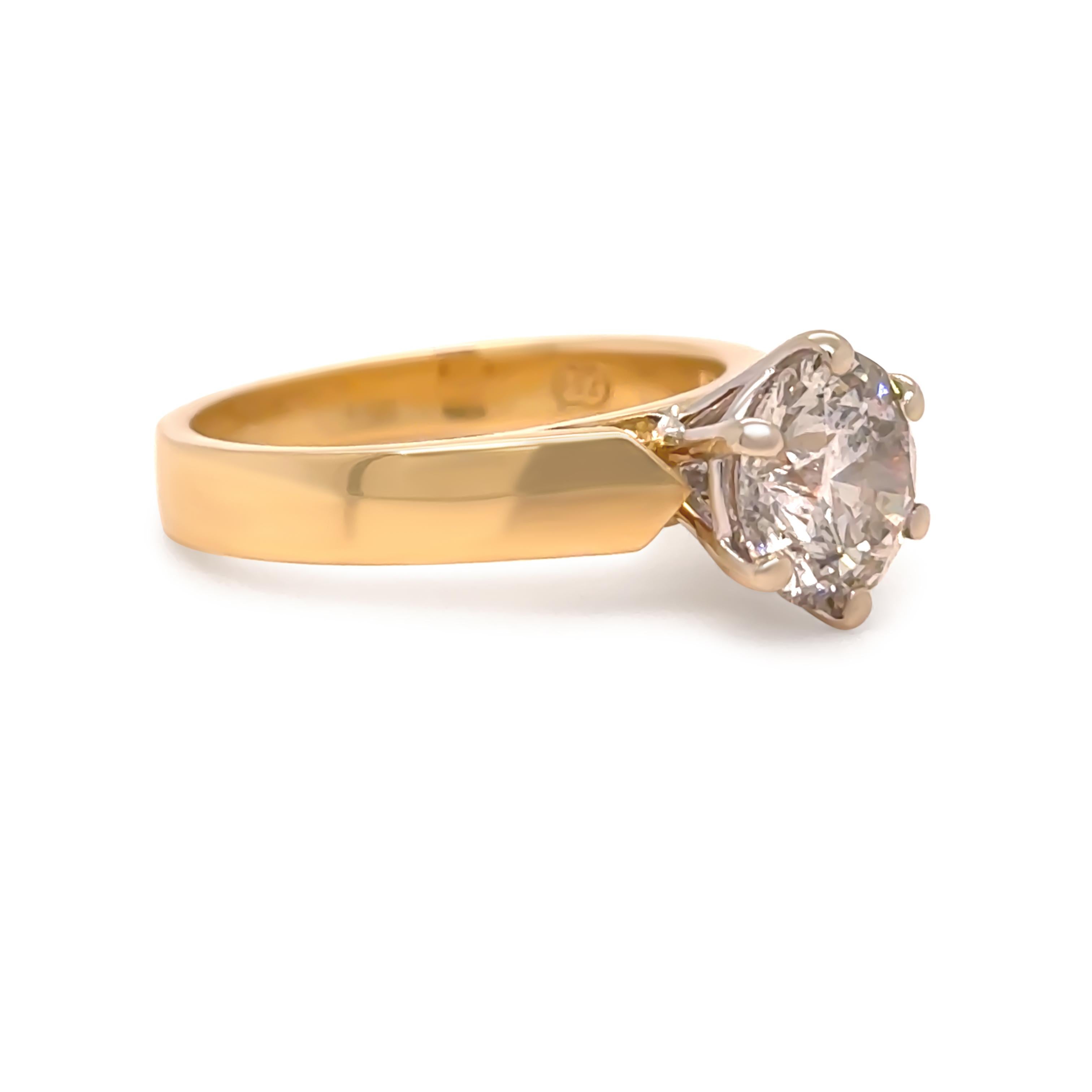 Taille ronde Bague solitaire en or jaune et blanc 18ct avec diamant 2.04ct 5.95g en vente