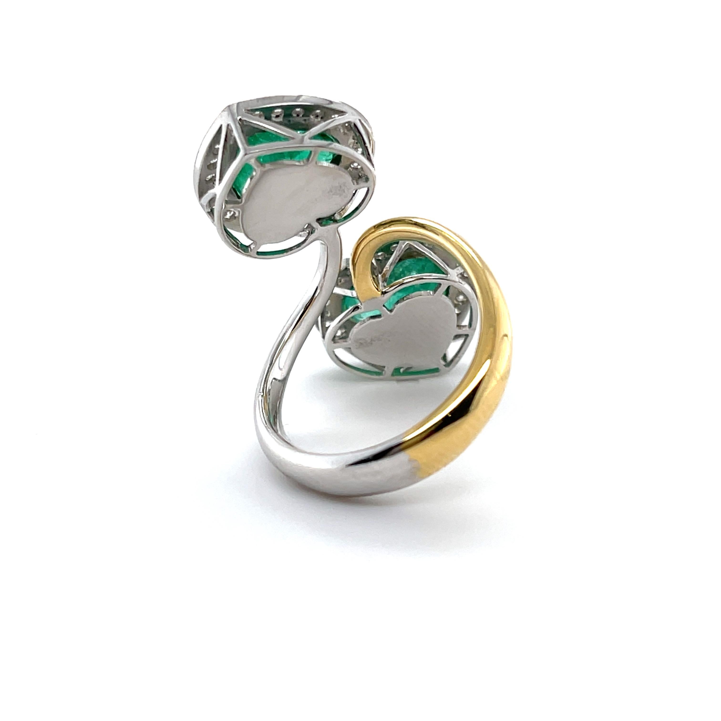 18CT Yellow and White Gold Emerald and Diamond Ring For Sale 3