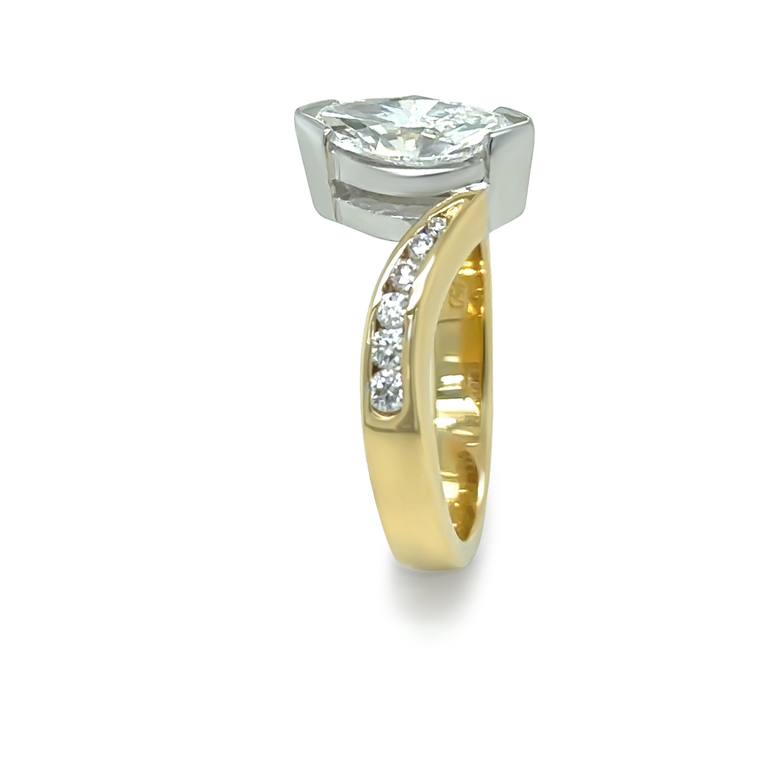 18ct Yellow and White Gold Marquise Diamond Engagement Ring 1.21ct 5.09g For Sale 4