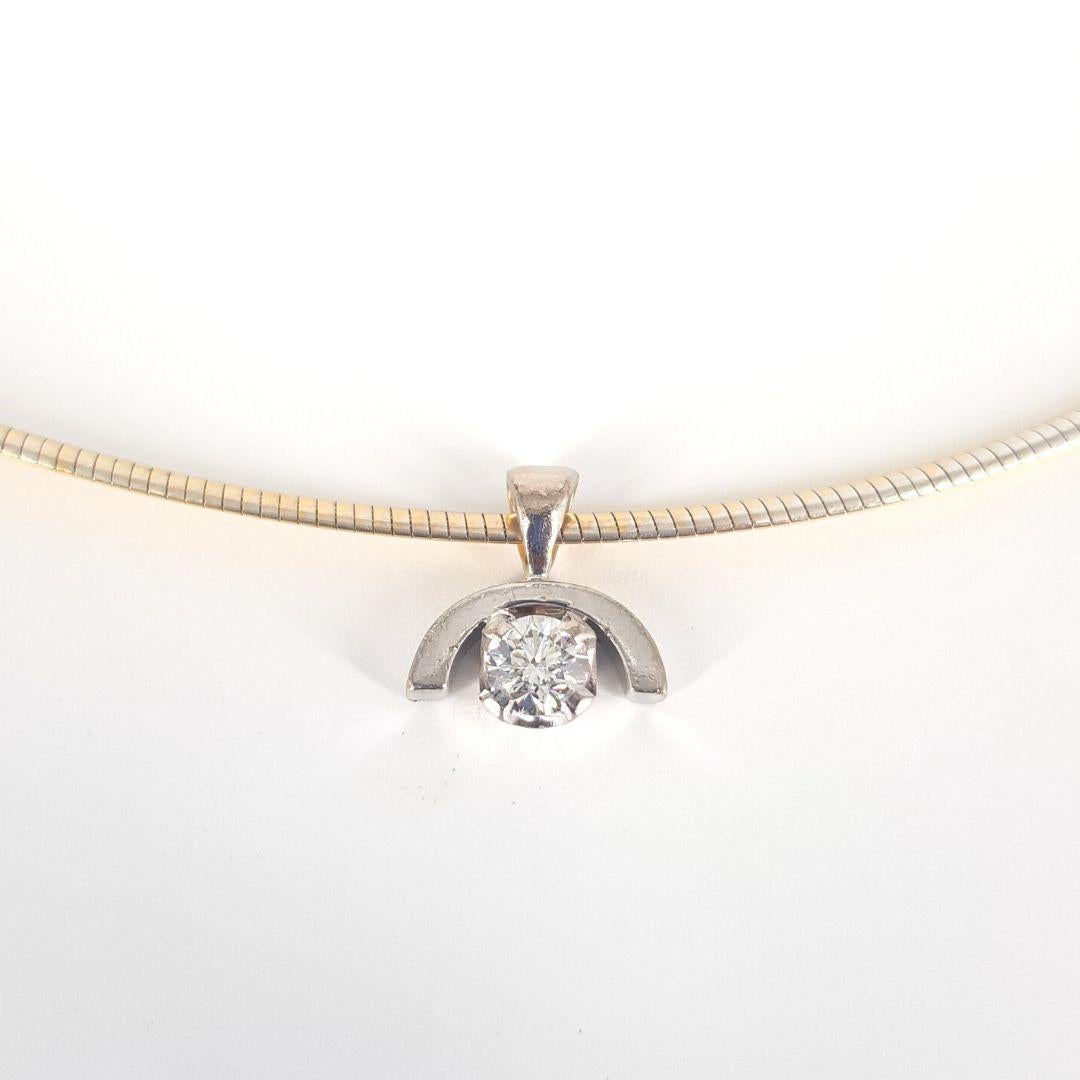 Round Cut 18ct Yellow and White Gold Omega Styled Necklace with Diamond For Sale