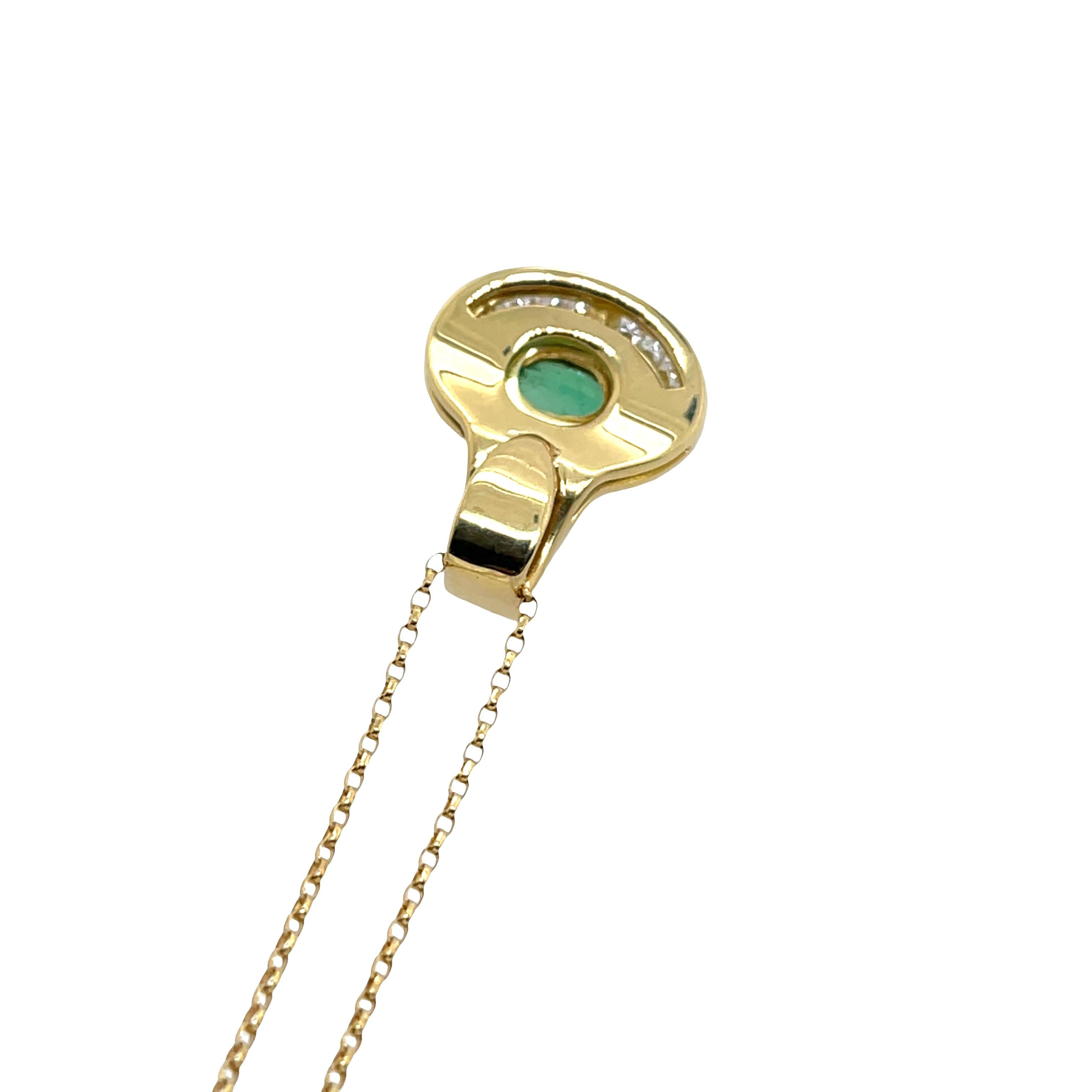 Colgante de esmeralda amarilla de 18 ct y diamante en cadena de 16 Corte oval en venta