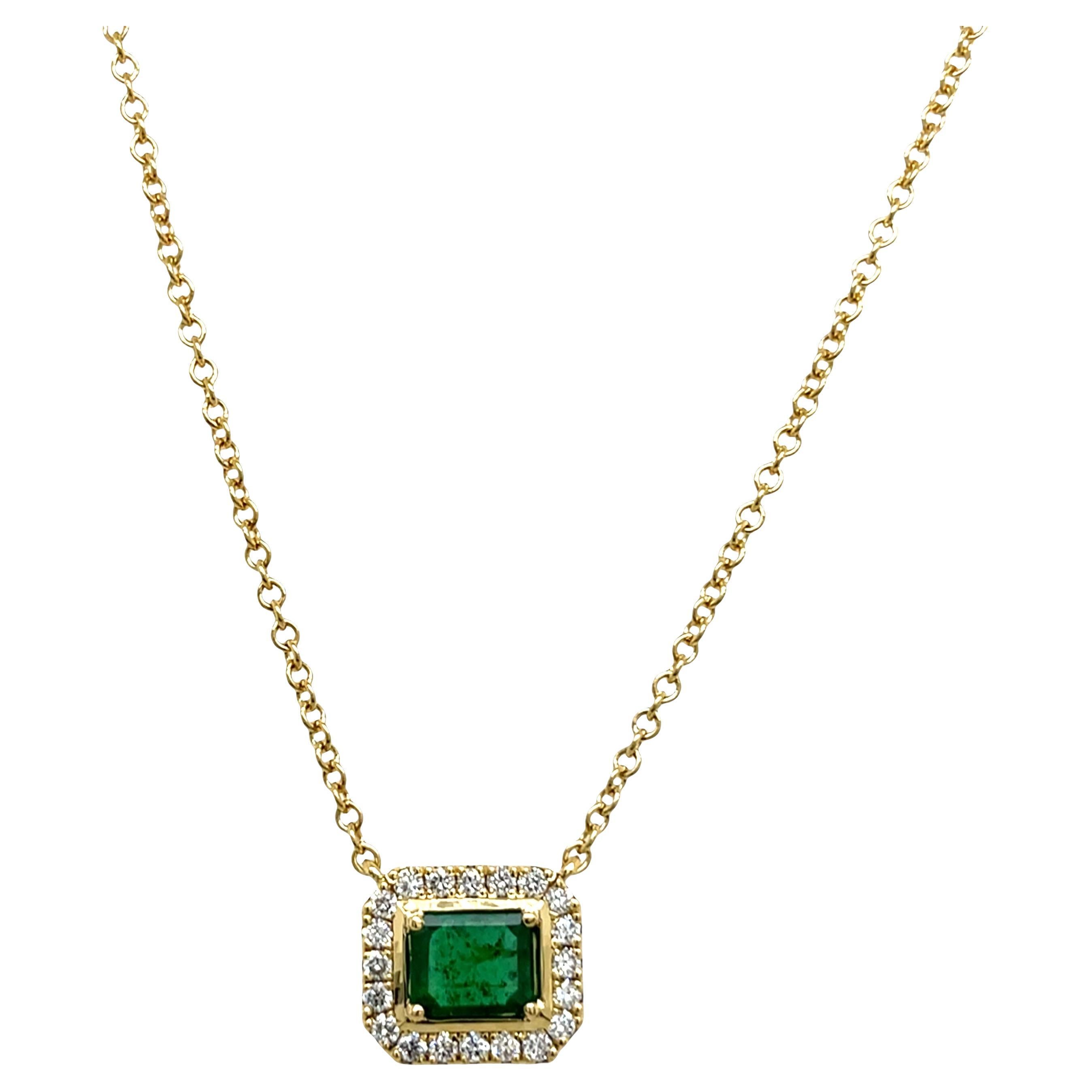 Pendentif émeraude et diamant jaune 18ct sur chaîne de 18 pouces en vente