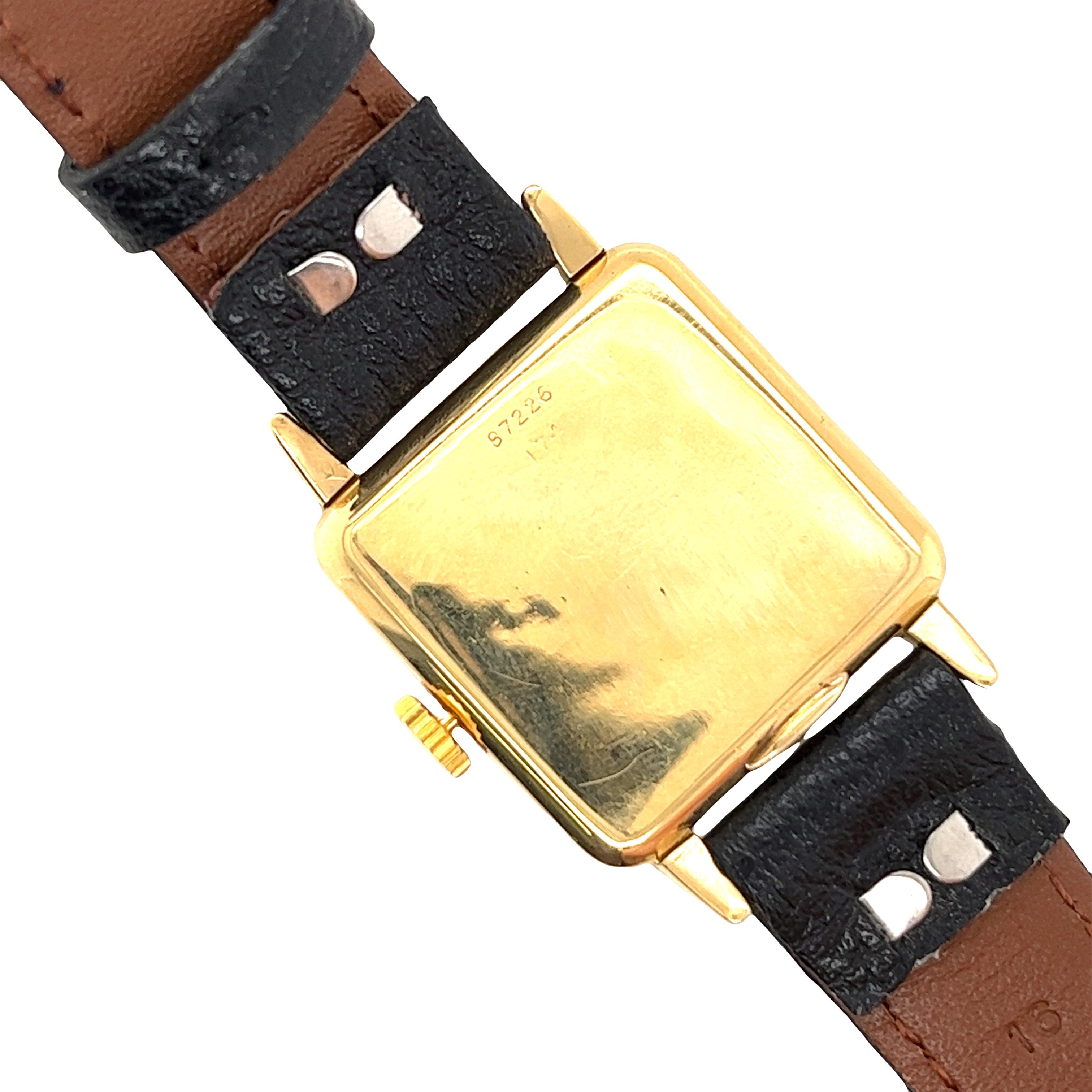 18ct Yellow Gents Gold Vintage Cyma Square Watch For Sale 1