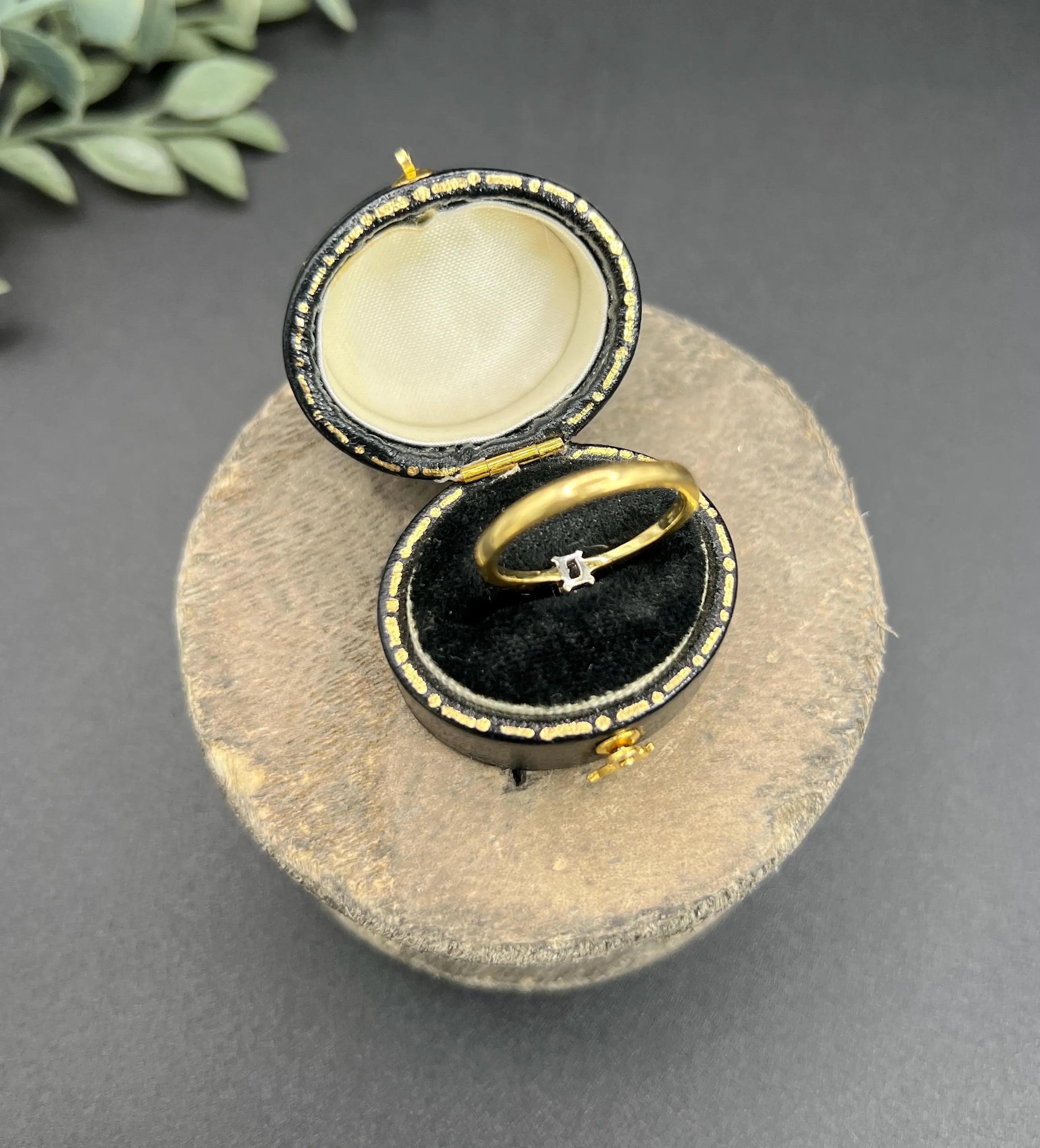 Anello di fidanzamento Single Stone in oro giallo 18 ct, 0,25 carati con diamante taglio principessa in vendita 4