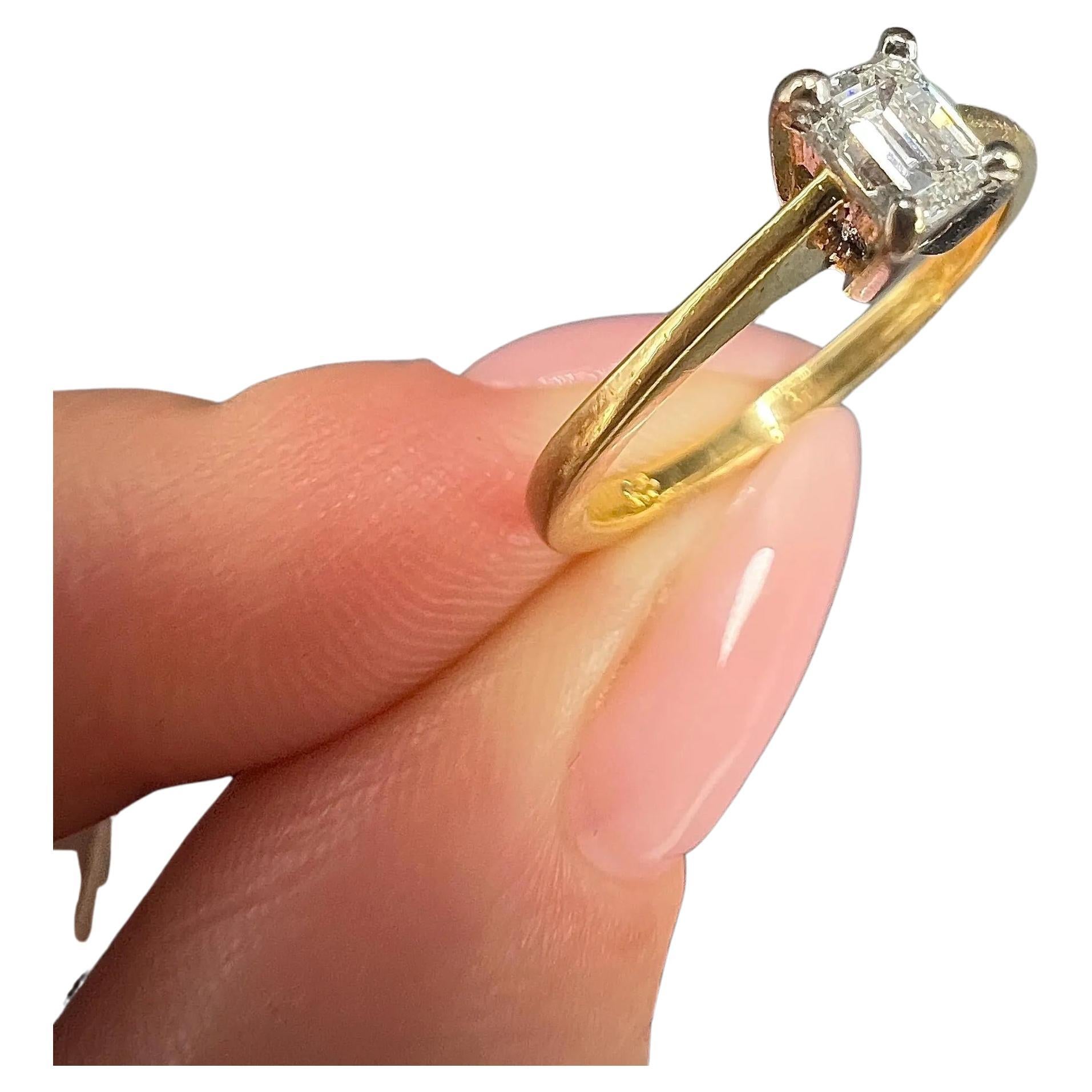 Anello di fidanzamento Single Stone in oro giallo 18 ct, 0,25 carati con diamante taglio principessa in vendita