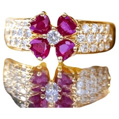 18ct Yellow Gold 1.17ct Ruby & Diamond Flower Ring