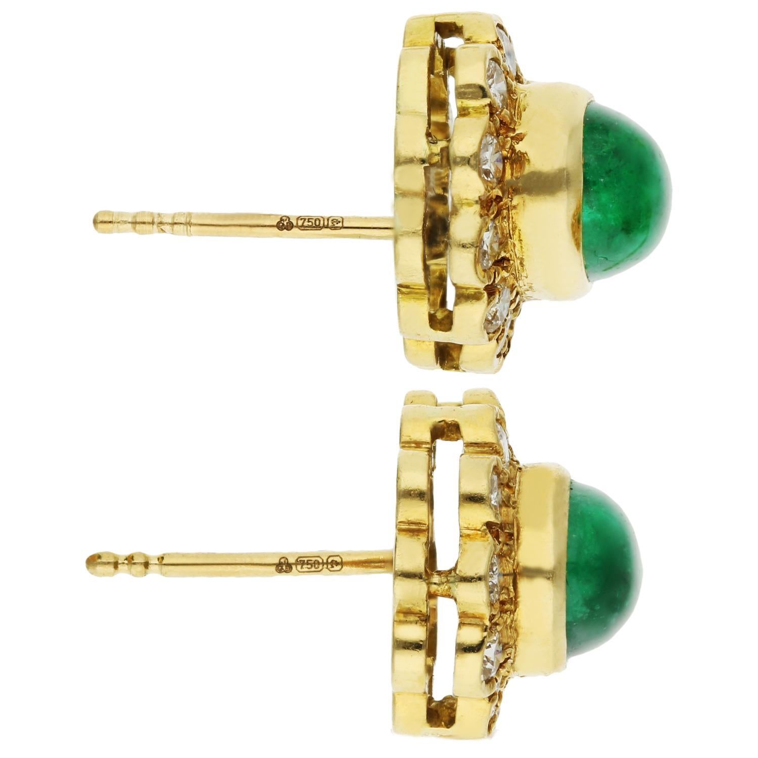 18ct Yellow Gold 2.65ct Cabochon Emerald & 0.40ct Diamond Cluster Earrings For Sale 2