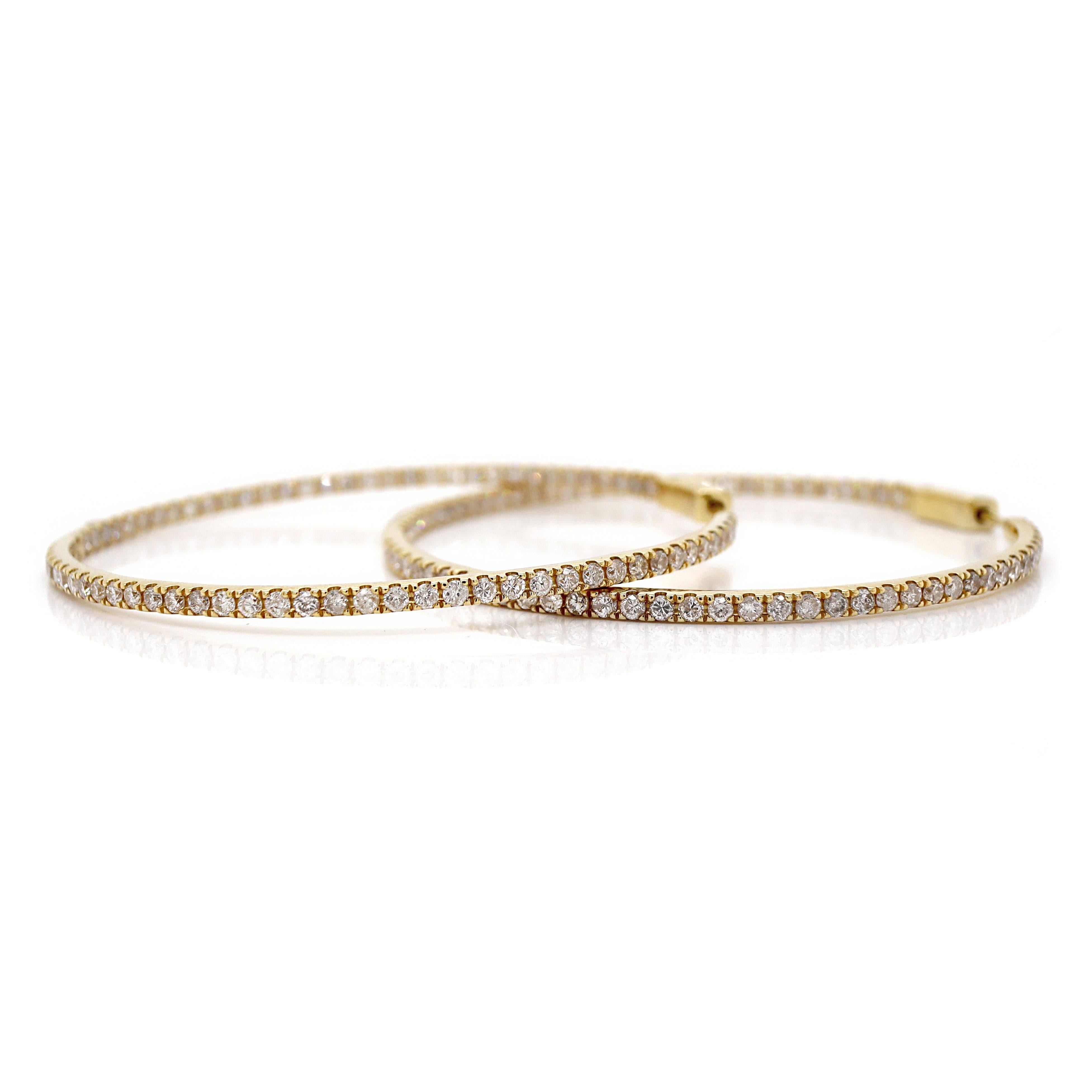 Créoles en or jaune 18 carats avec 3,00 carats de diamants en vente 1