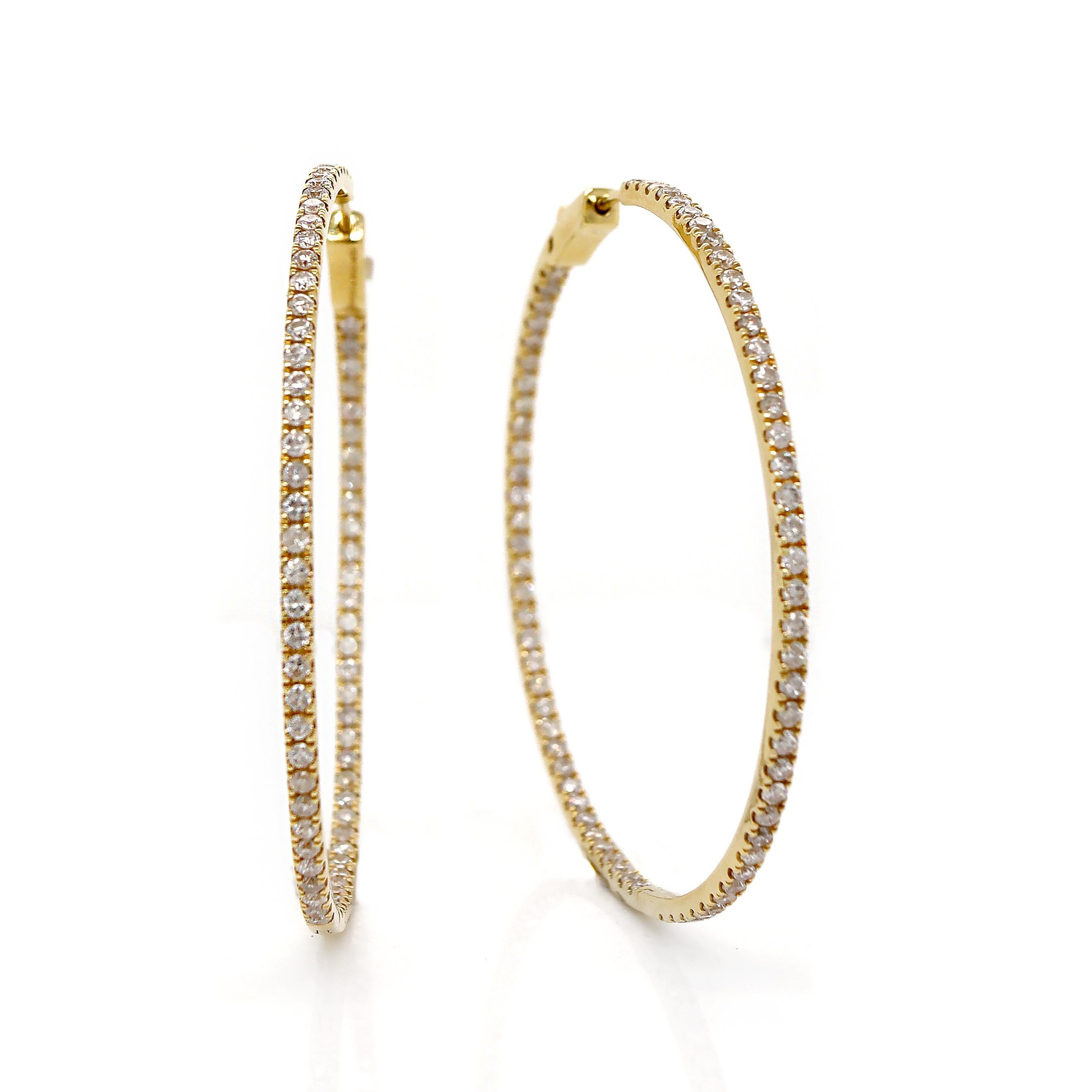 Créoles en or jaune 18 carats avec 3,00 carats de diamants en vente 2