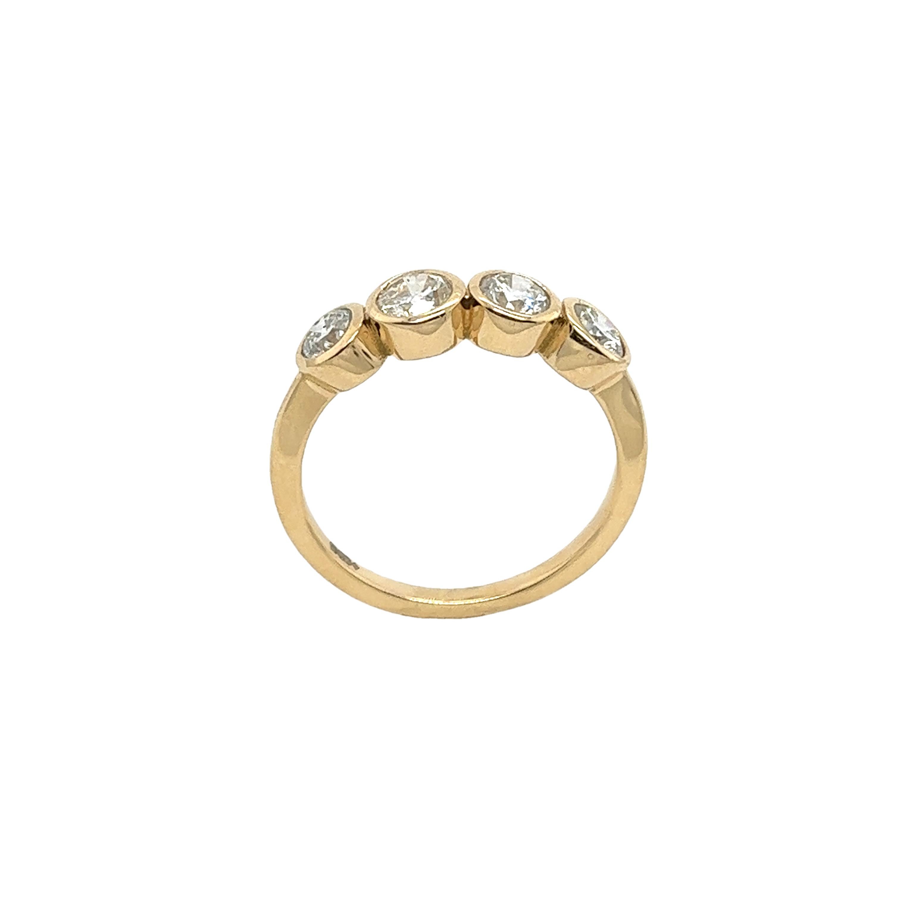 Women's 18ct Yellow Gold 4-Stone Diamond Ring Set With 0.94ct Natural Diamonds For Sale