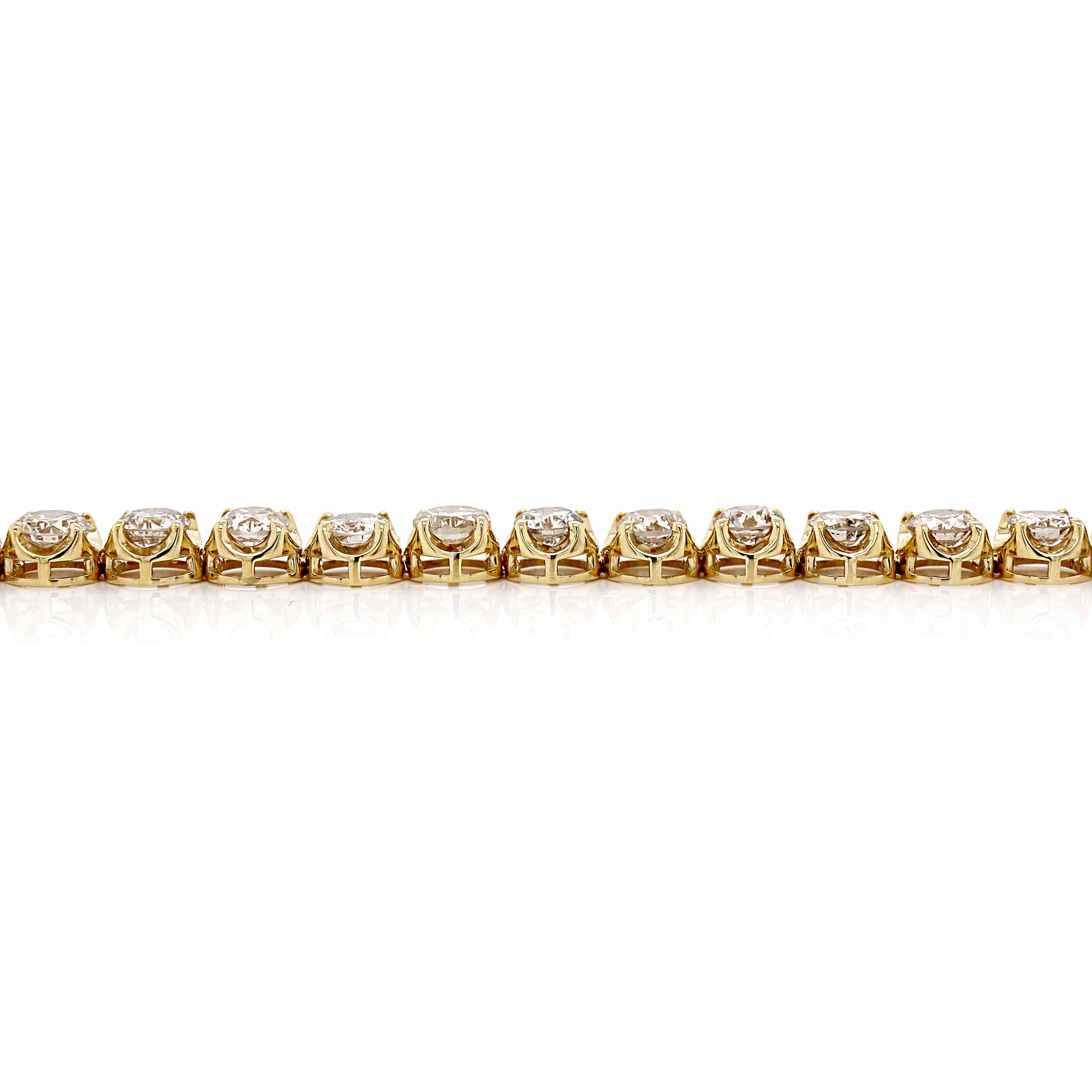 Round Cut 18CT Yellow Gold 8.00CT Diamond Tennis Bracelet For Sale