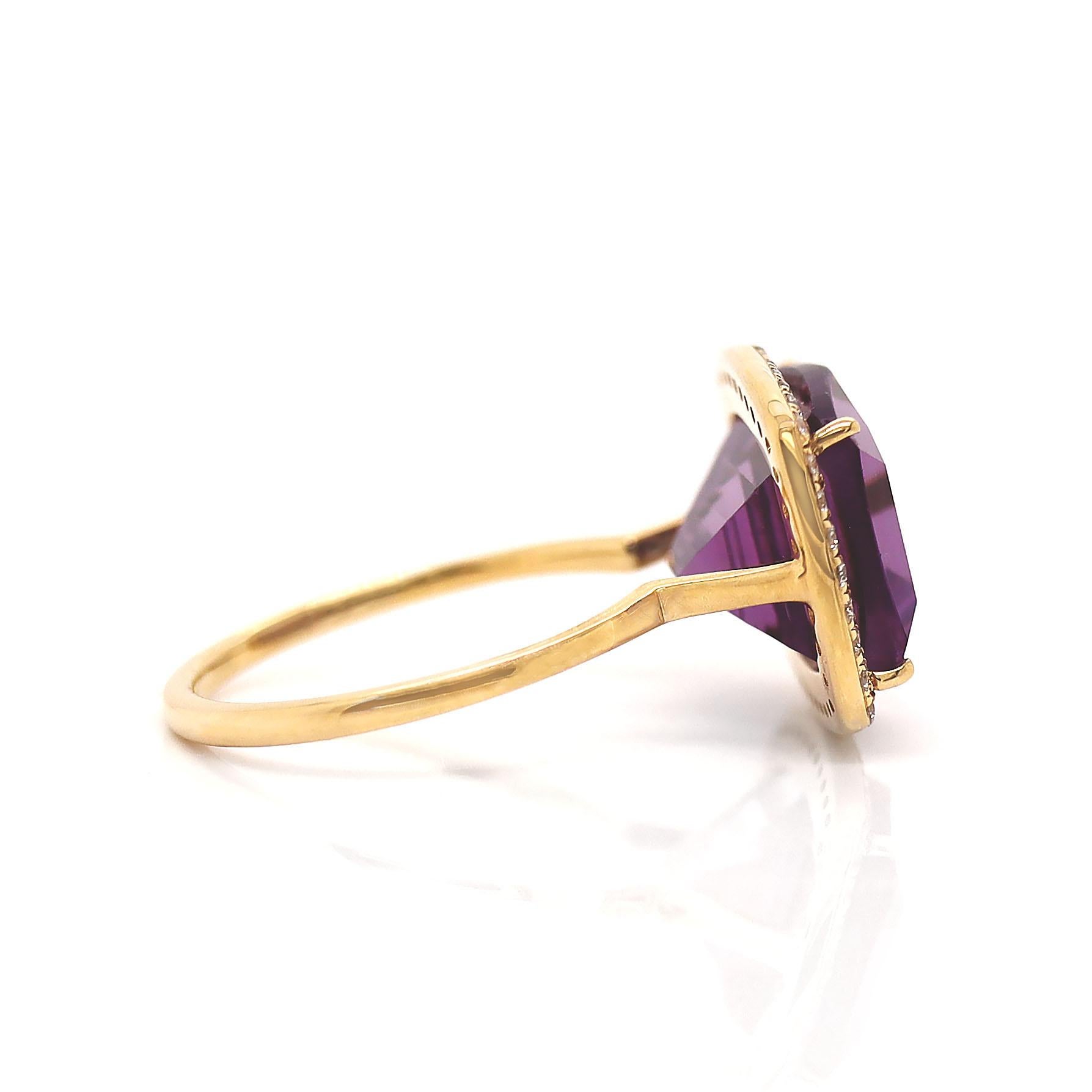 Women's or Men's 18CT Yellow Gold Amethyst And Diamond Cocktail Ring For Sale