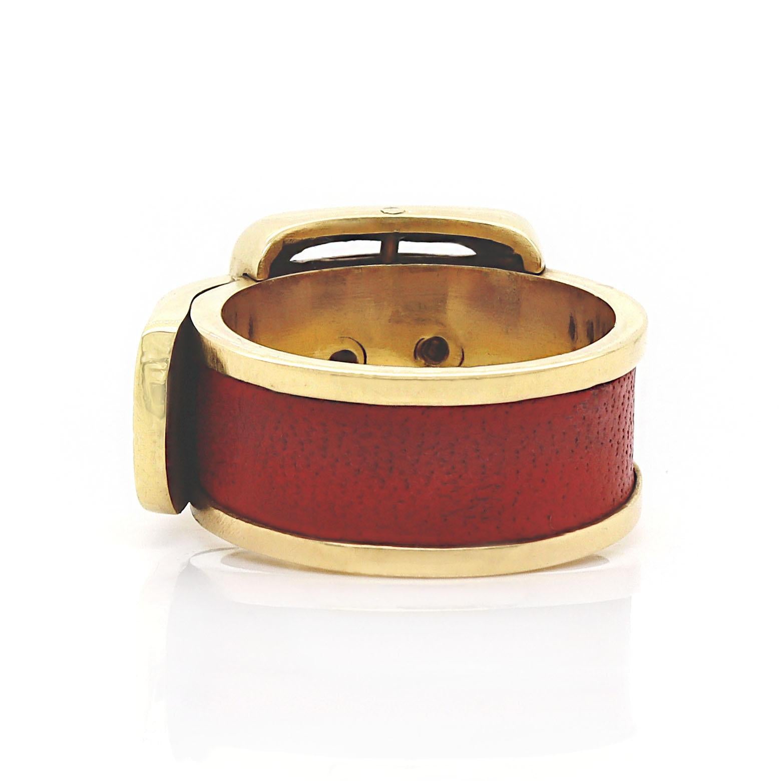 Retro 18CT Yellow Gold And Leather Vintage Buckle Ring For Sale