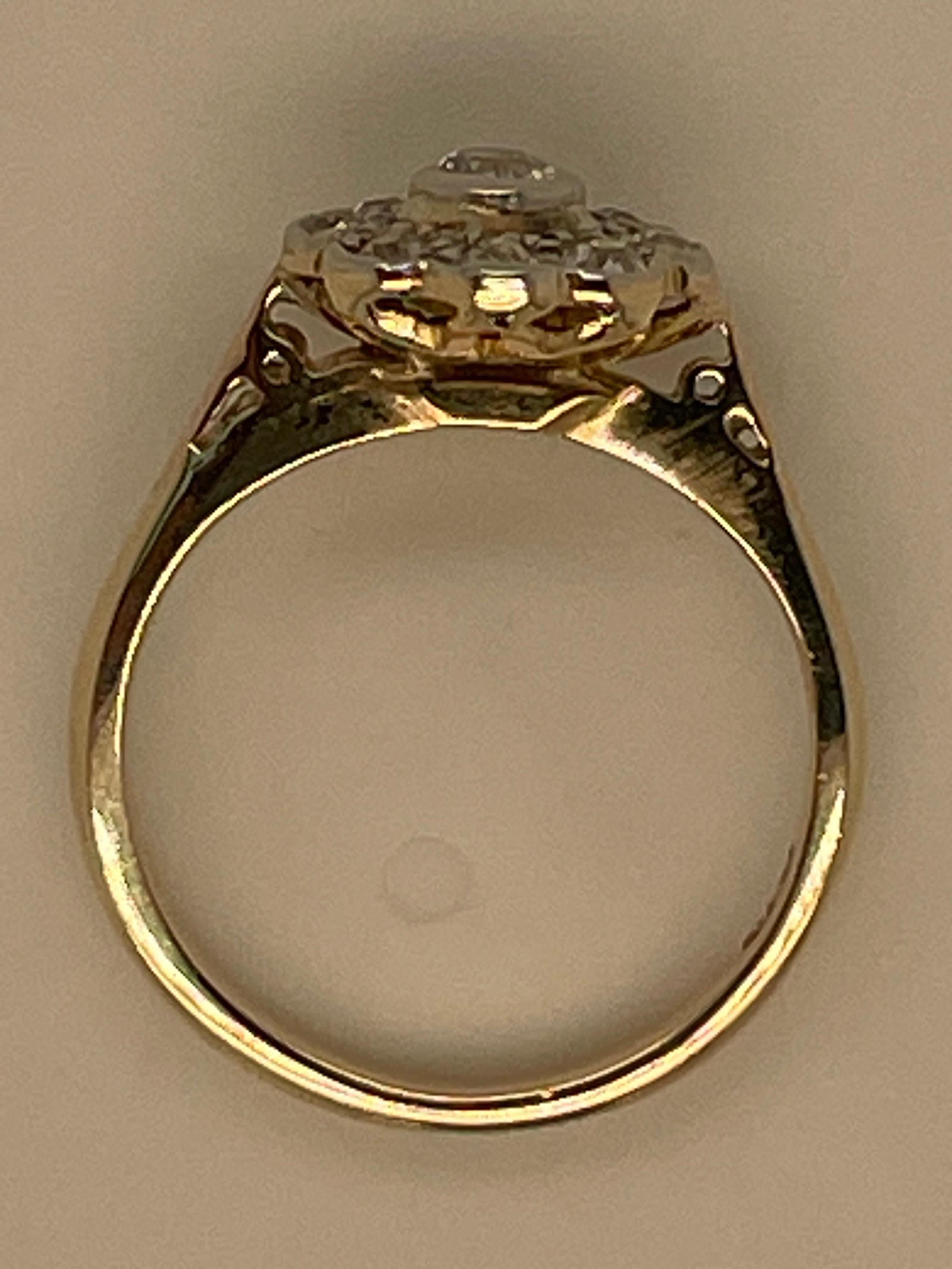 18ct  Yellow Gold and Platinum Diamond Daisy Cluster Ring For Sale 5