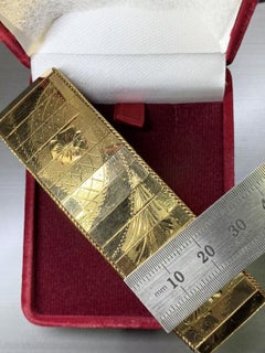 18ct Yellow Gold Antique Wide Band Bangle Bracelet 10 Inches.