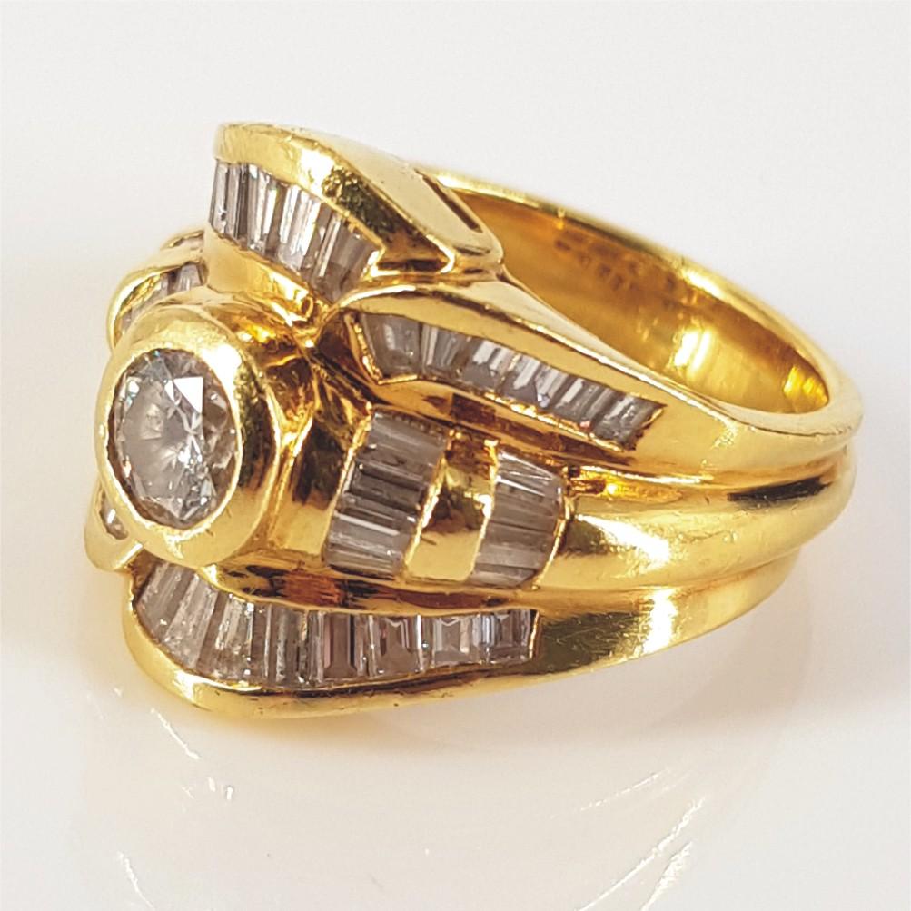 Women's 18ct Yellow Gold Baguette Cut Diamond Dress Ring For Sale