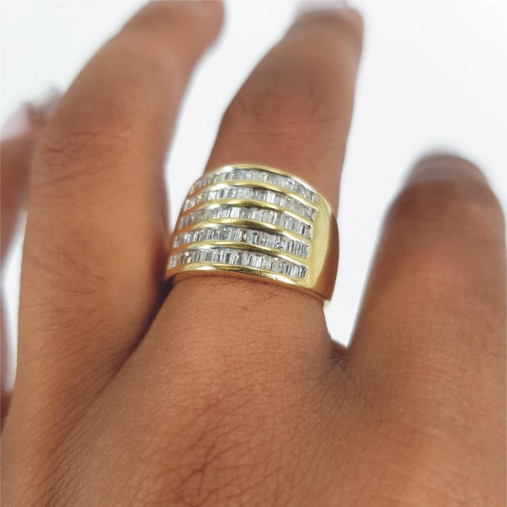 18 Karat Gelbgold Diamantring mit Baguetteschliff im Angebot 7