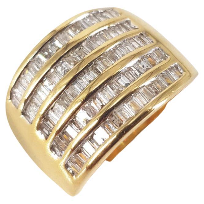18ct Yellow Gold Baguette Cut Diamond Ring For Sale