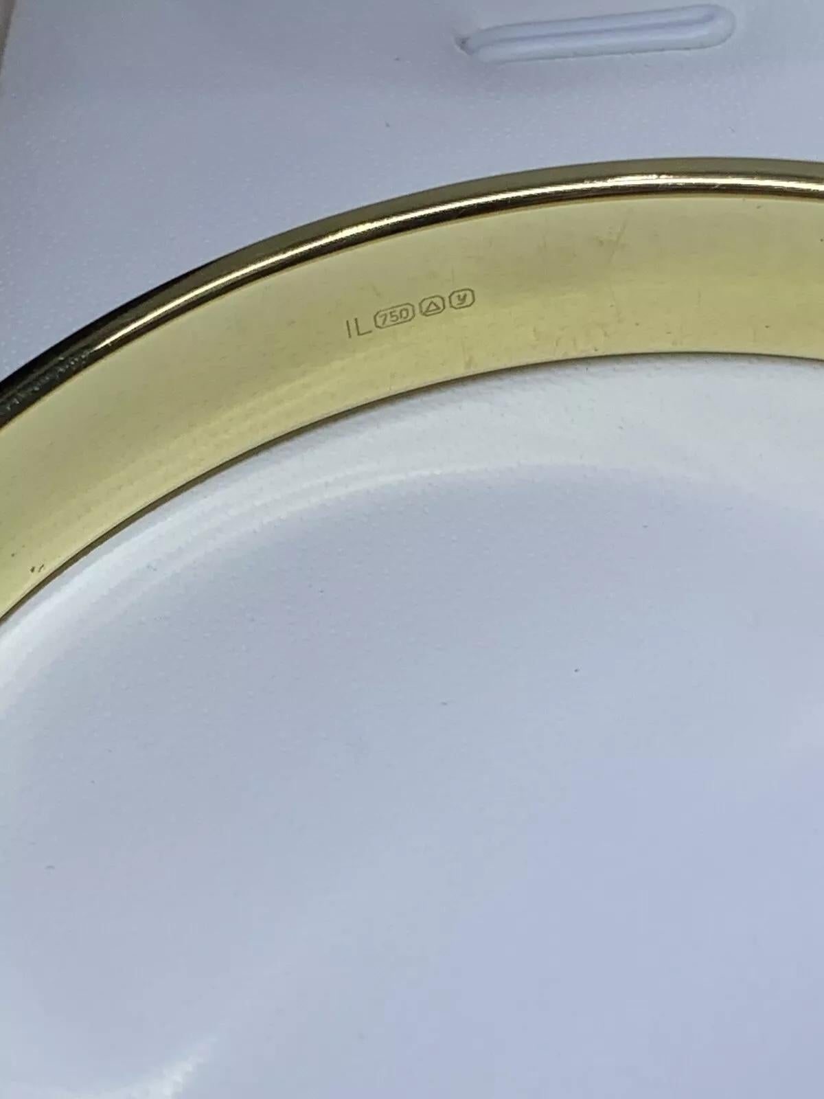 Bracelet bangle en or jaune 18ct, large et empilable Unisexe en vente
