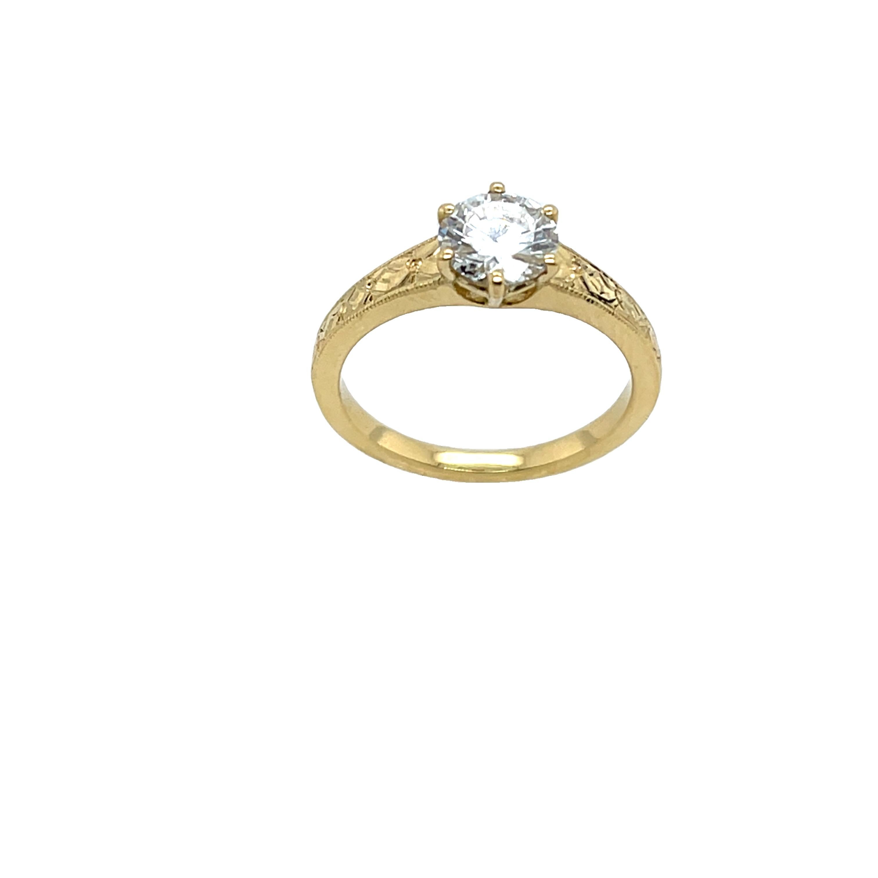 18ct Yellow Gold Bridal Set 0.90ct G/H SI1 Solitaire Diamond Ring & Wedding Ring For Sale 3