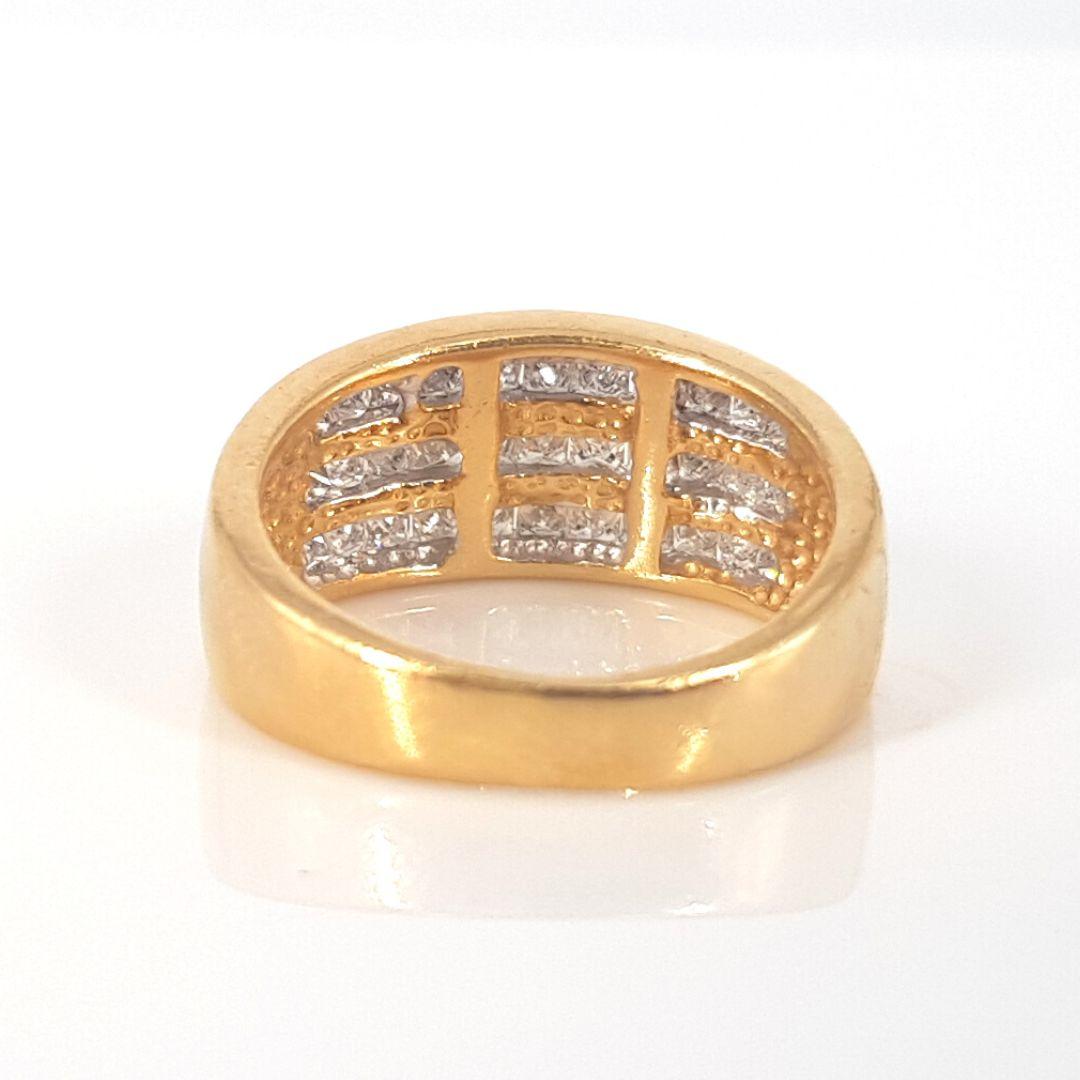 Diamantring aus 18 Karat Gelbgold mit Kanalfassung im Angebot 1