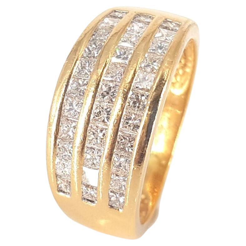 Diamantring aus 18 Karat Gelbgold mit Kanalfassung im Angebot