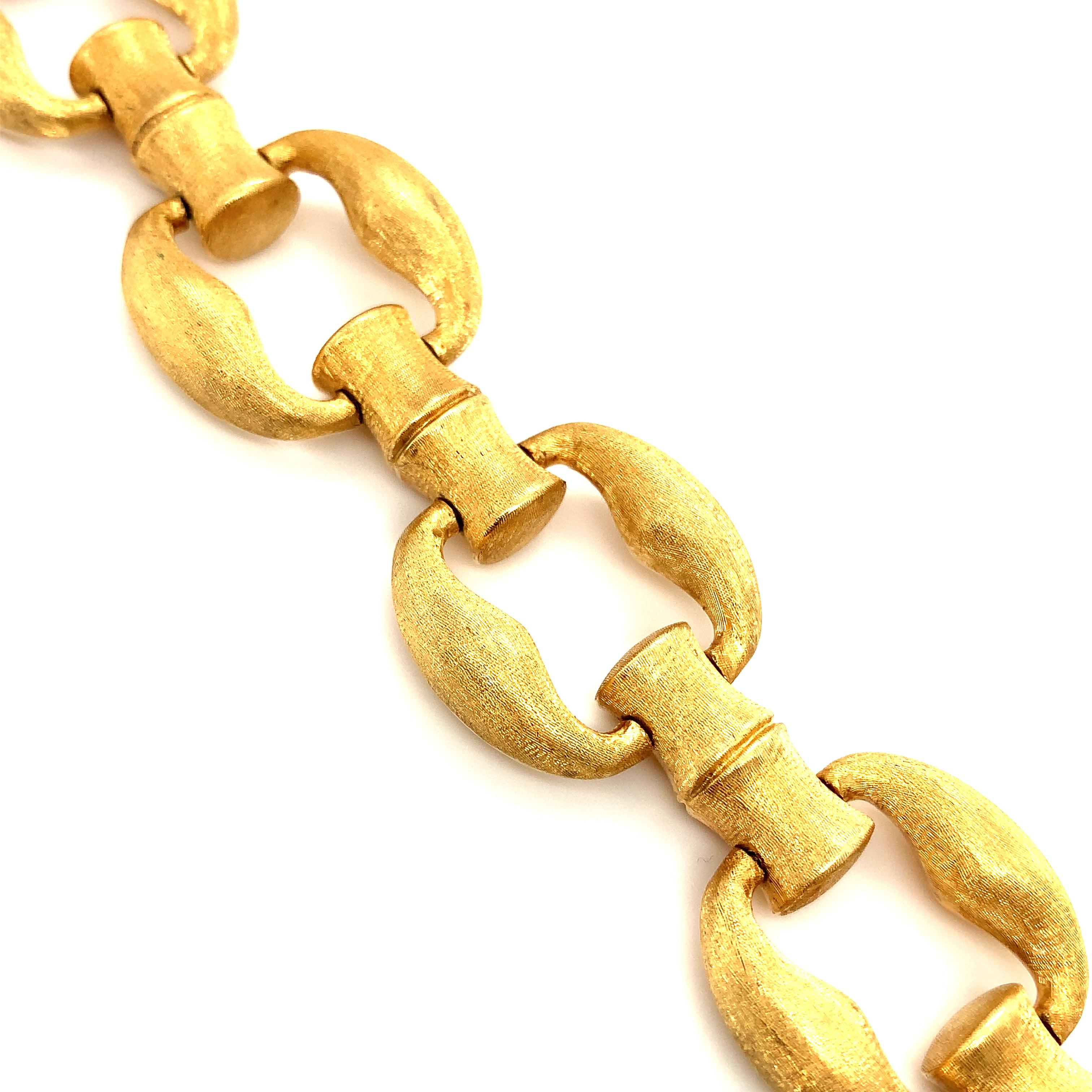 18ct Yellow gold chunky art deco reversible bamboo style chain bracelet  For Sale 8