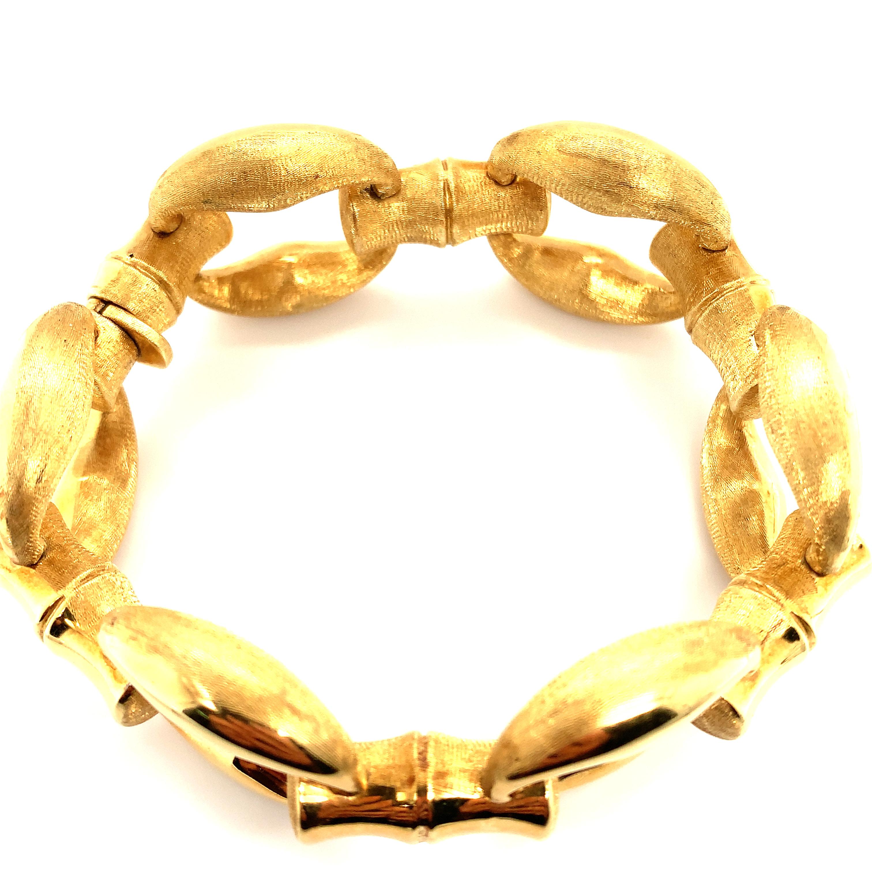 18ct Yellow gold chunky art deco reversible bamboo style chain bracelet  In New Condition For Sale In London, GB