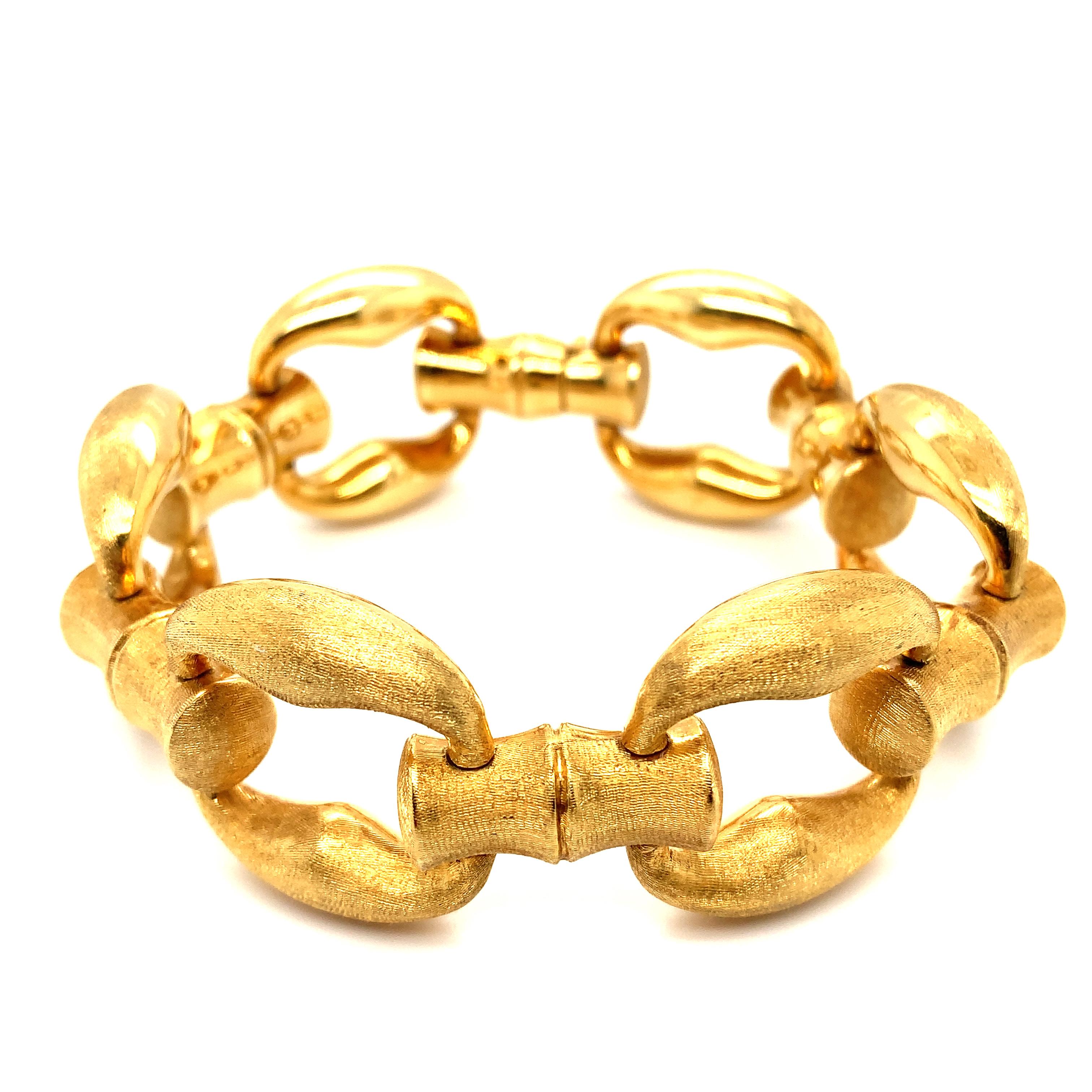 18ct Yellow gold chunky art deco reversible bamboo style chain bracelet  For Sale 3