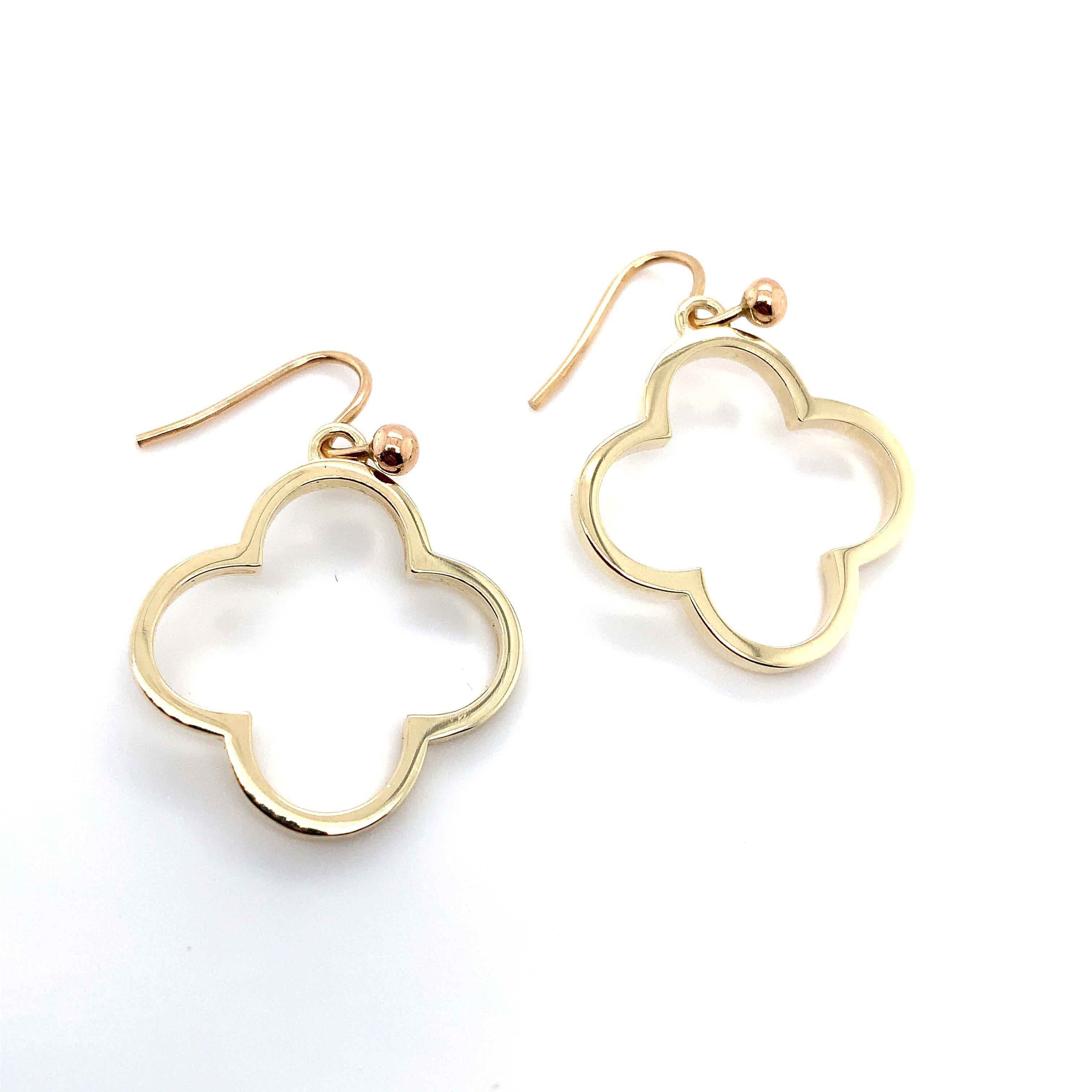 9k Yellow gold clover drop earrings  For Sale 1