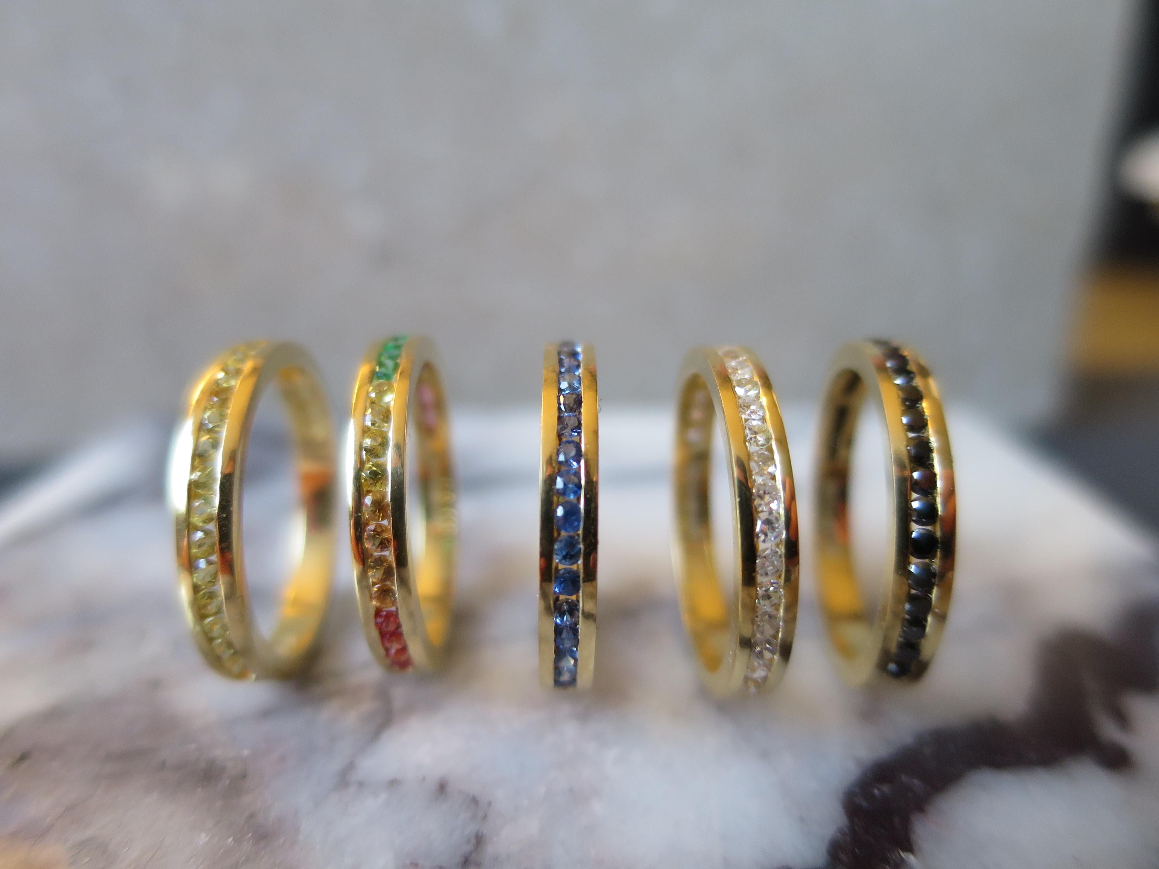 18ct Yellow Gold, Colored Sapphire and Emerald 'Rainbow' Eternity Ring For Sale 5