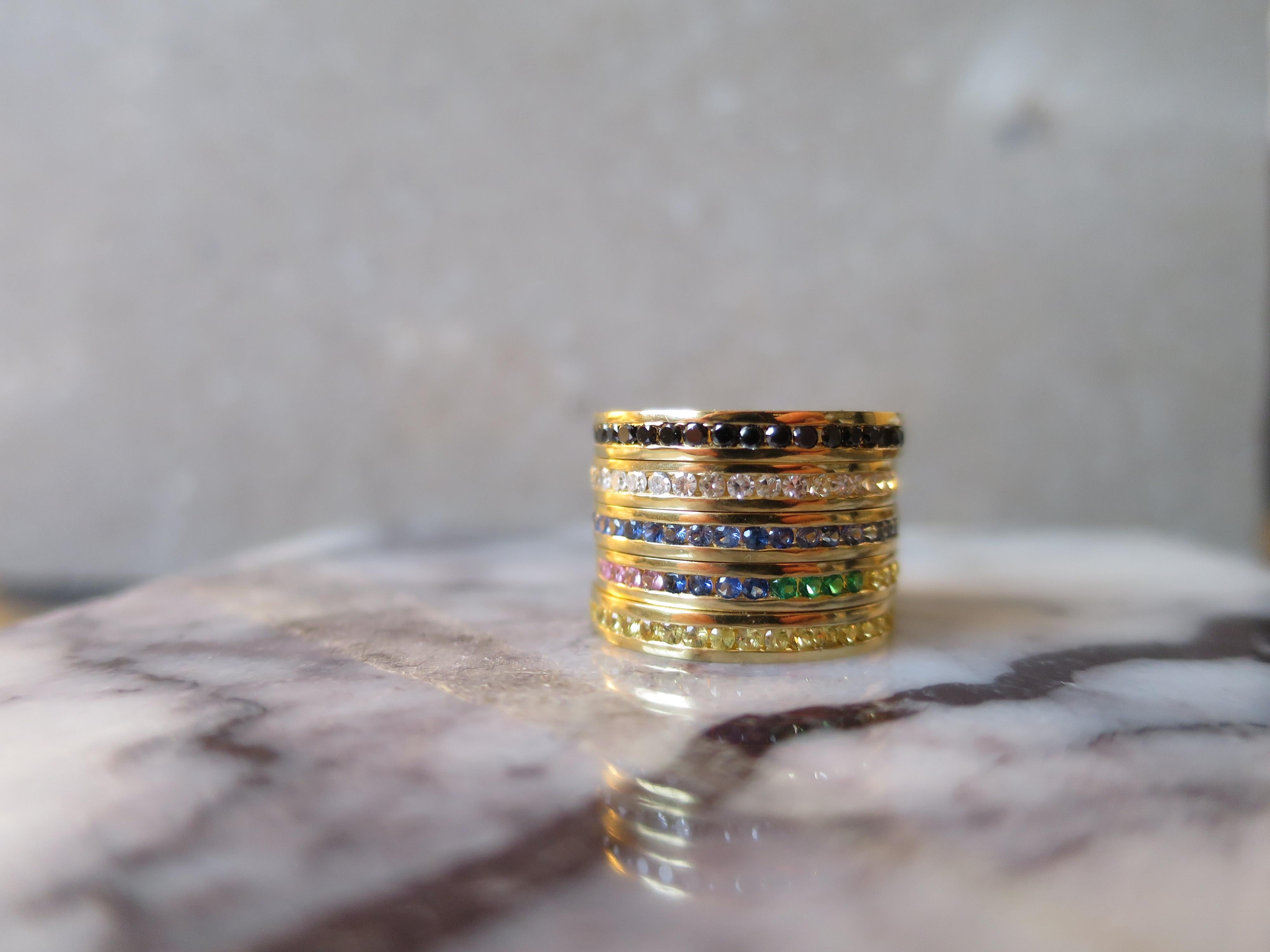 18ct Yellow Gold, Colored Sapphire and Emerald 'Rainbow' Eternity Ring For Sale 3