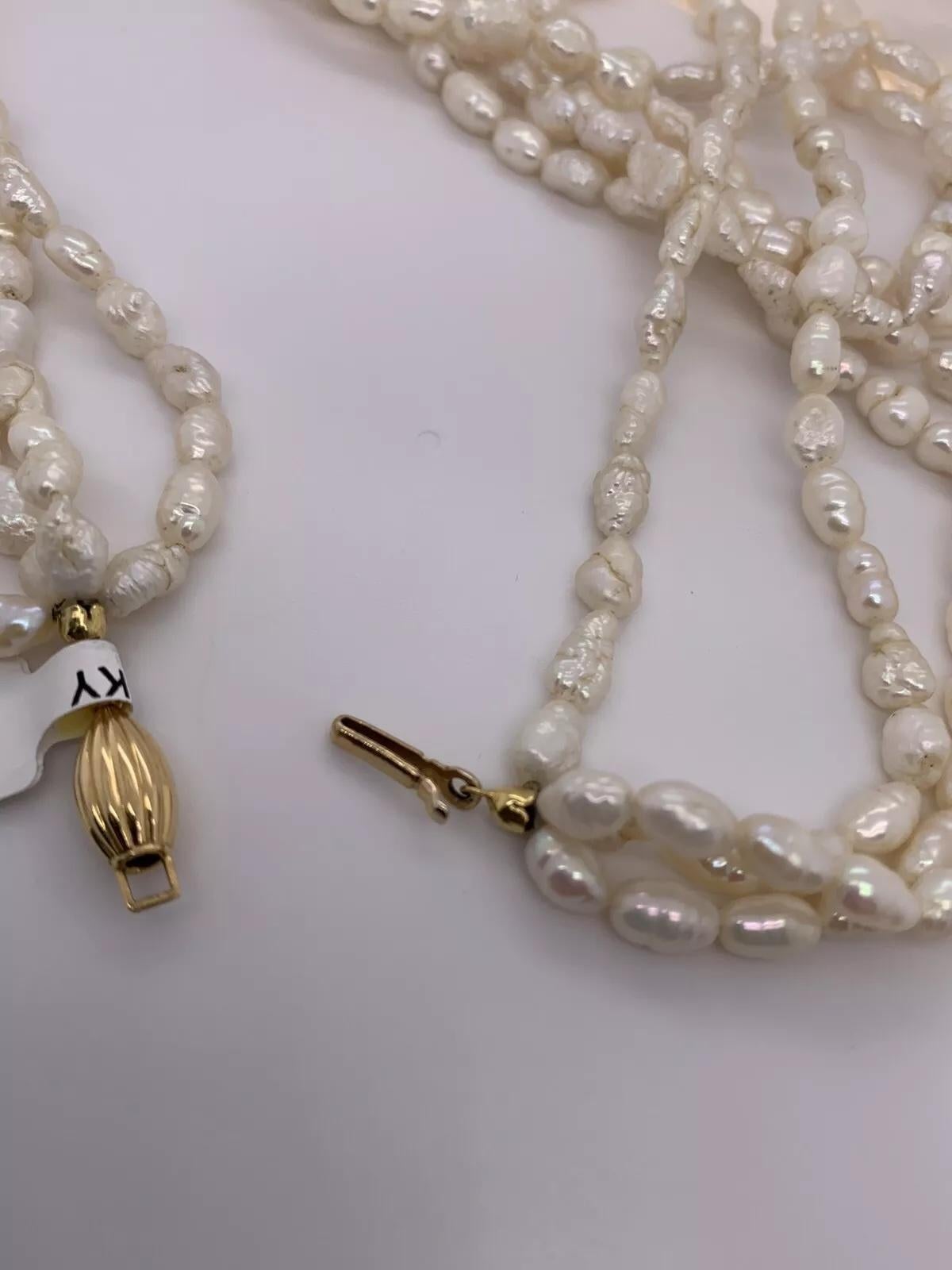 Collana con offerte di perle di riso coltivate in oro giallo 18ct. in vendita 2