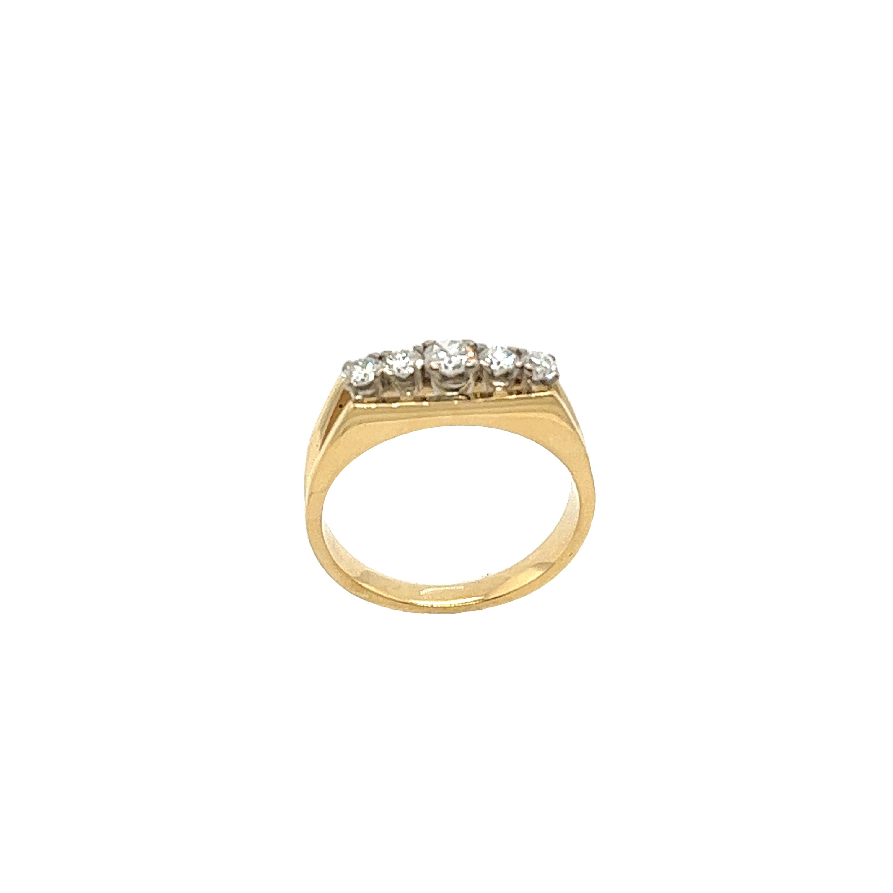 Round Cut 18ct Yellow Gold Diamond 5 Stone Ring, 0.35ct G/VS For Sale