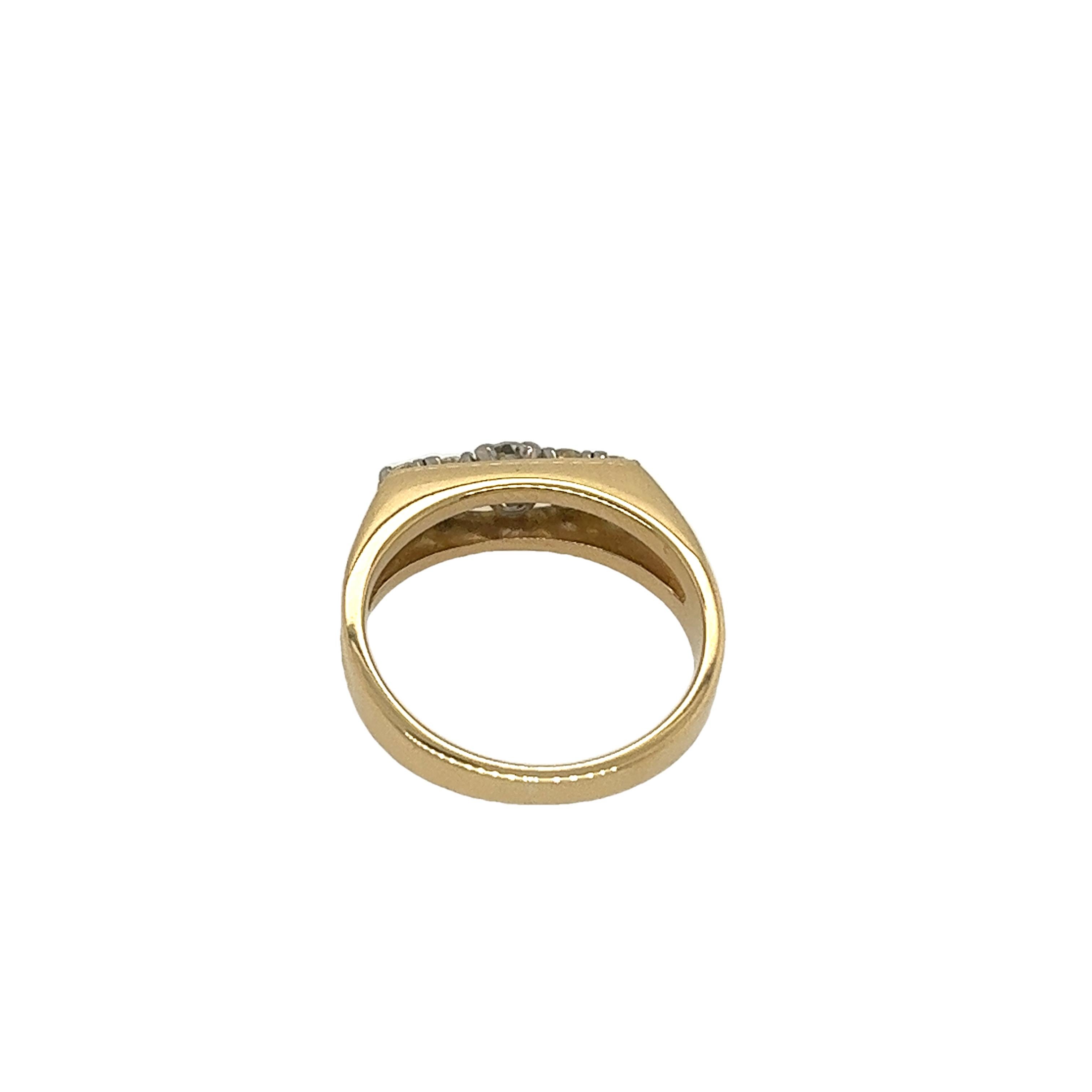 Women's 18ct Yellow Gold Diamond 5 Stone Ring, 0.35ct G/VS For Sale